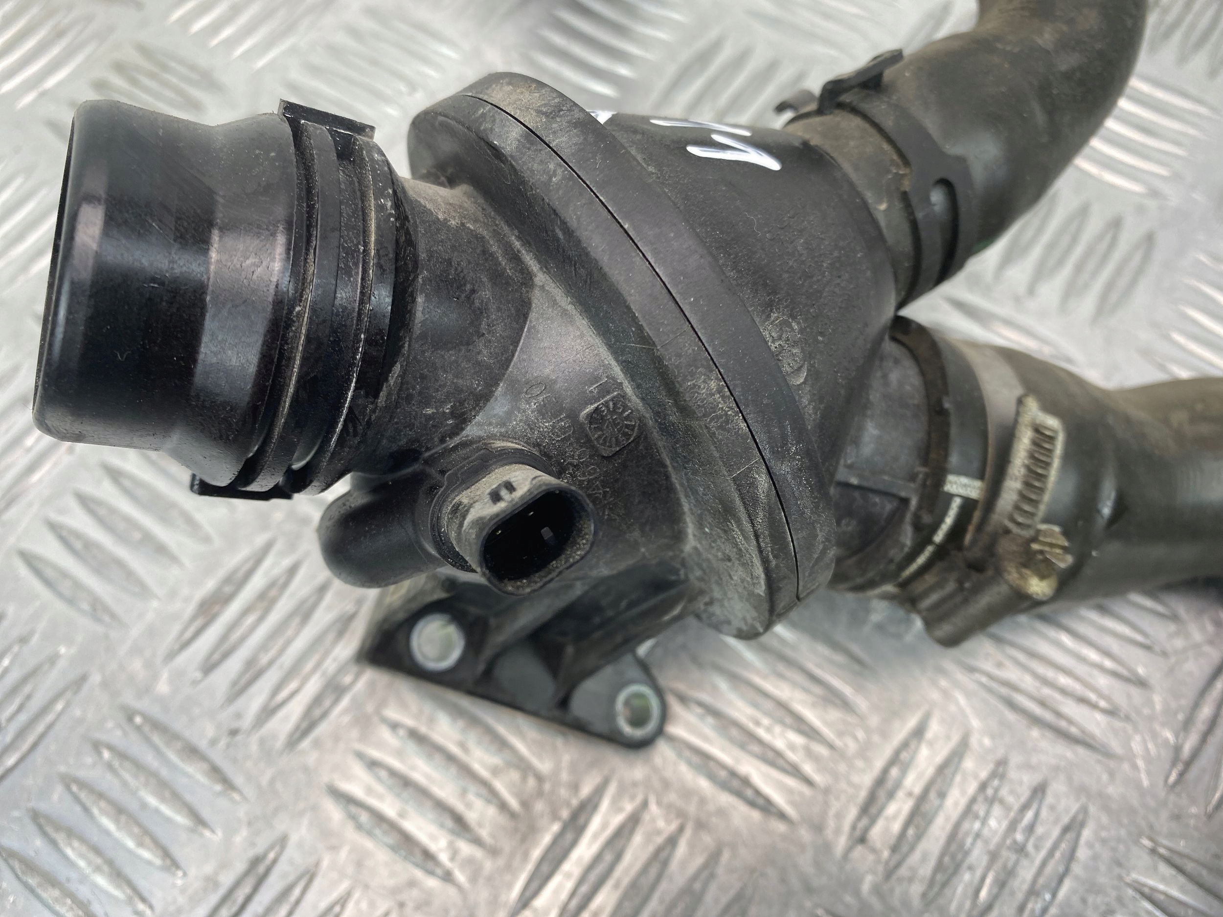 BMW X1 E84 prijenos crijevo vode N20B20A 6644619