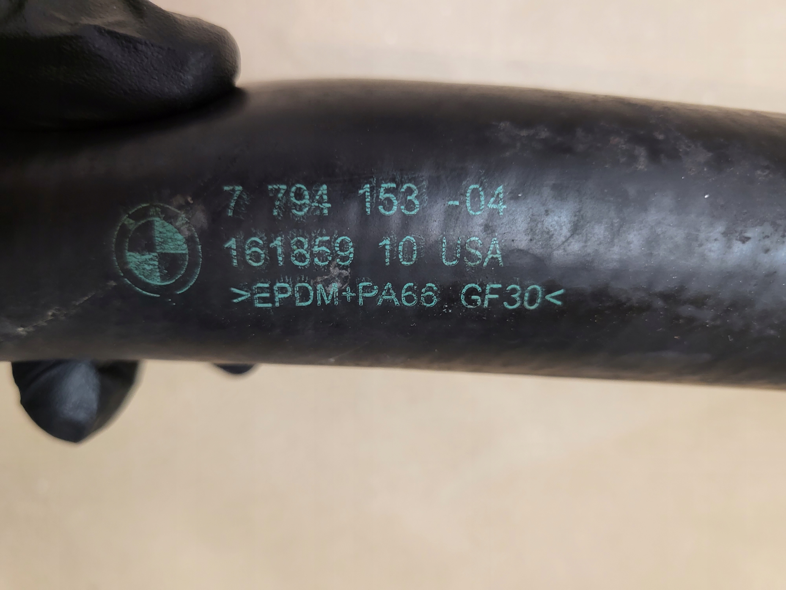 prijenos crijevo vode cijevčica BMW X5 E70 X6 E71 3.0D 7794153 OE EUROPA