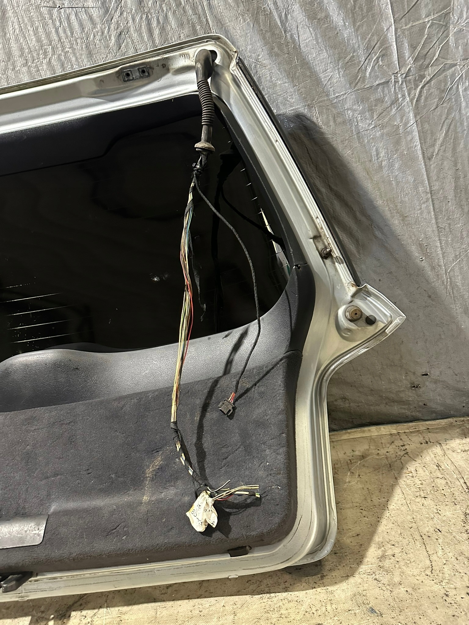 trunk door boot AUDI A4B5 KOMBI LY7M