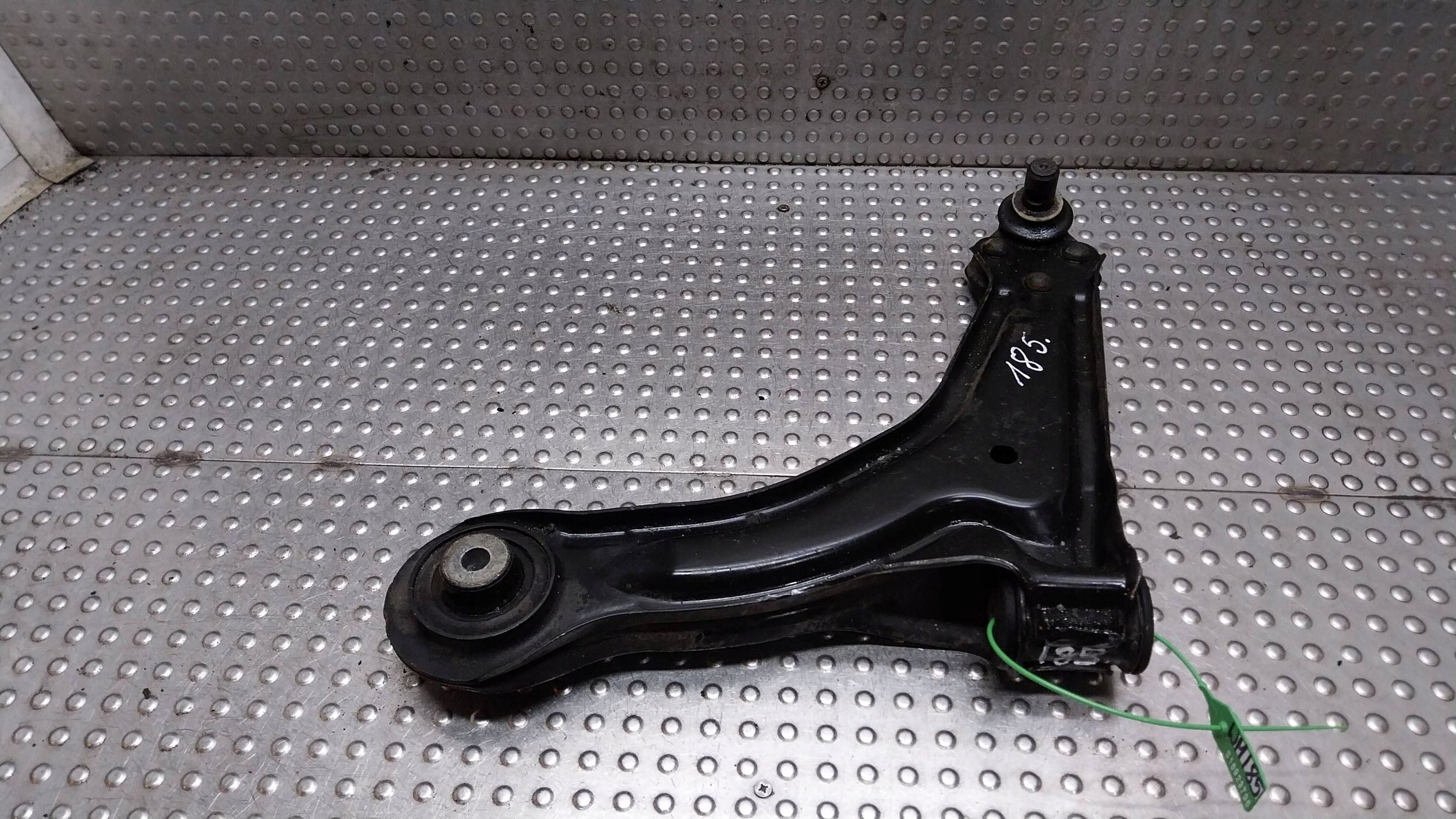 arm left front A6383300010 MERCEDES VITO W638 96-03