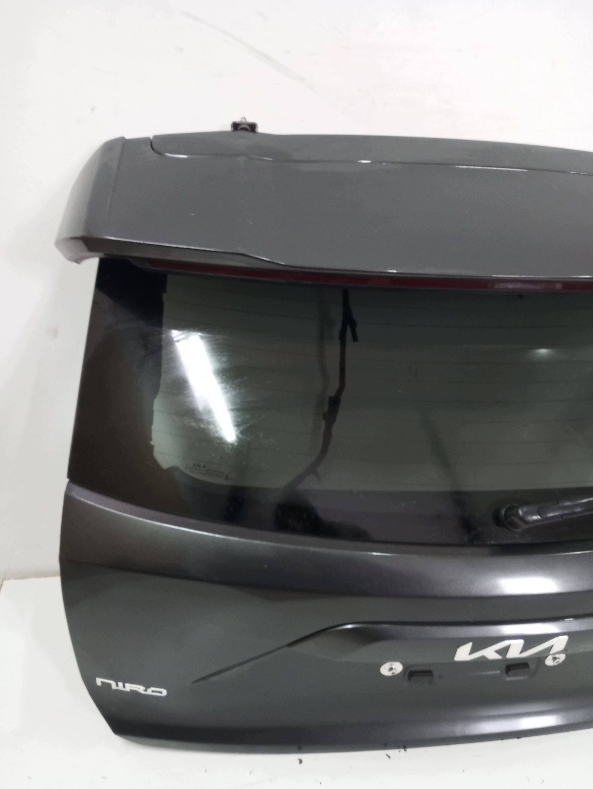 boot doors KIA NIRO II
