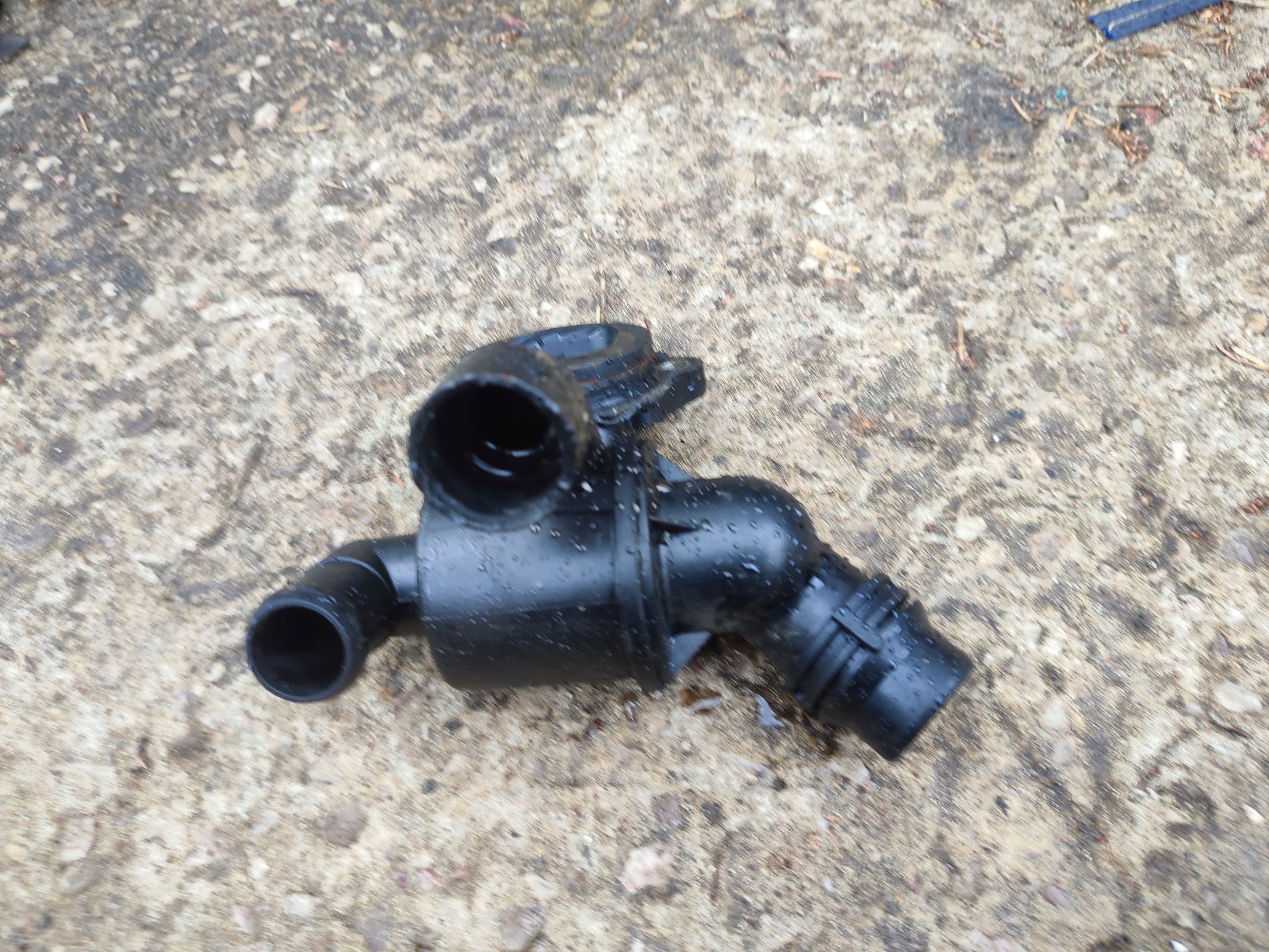 csomag termostatu Audi A4 B8 2.0 tdi