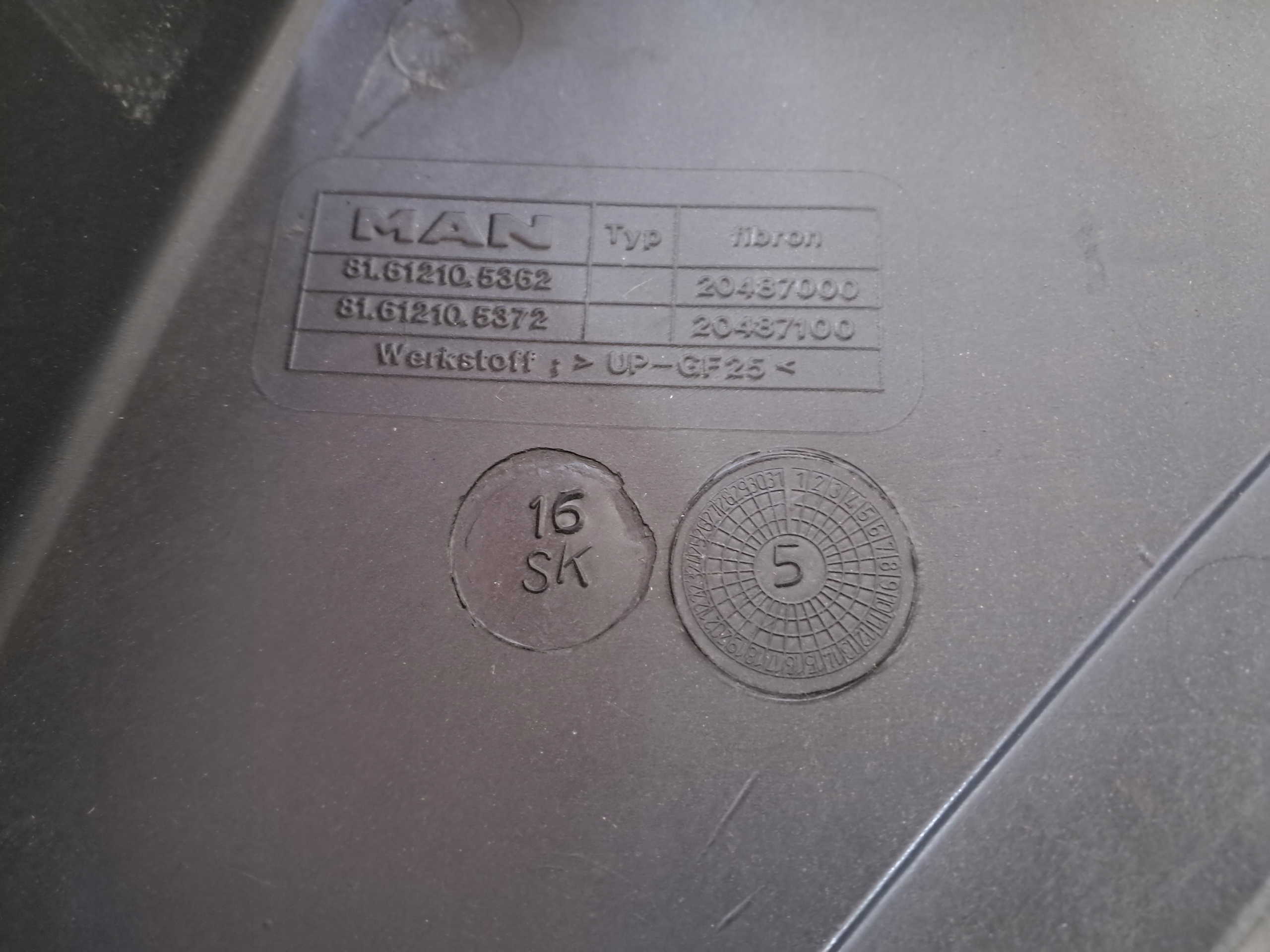 MAN T-36 Couverture Aile Droit 81.61210.5362 Neuf Original