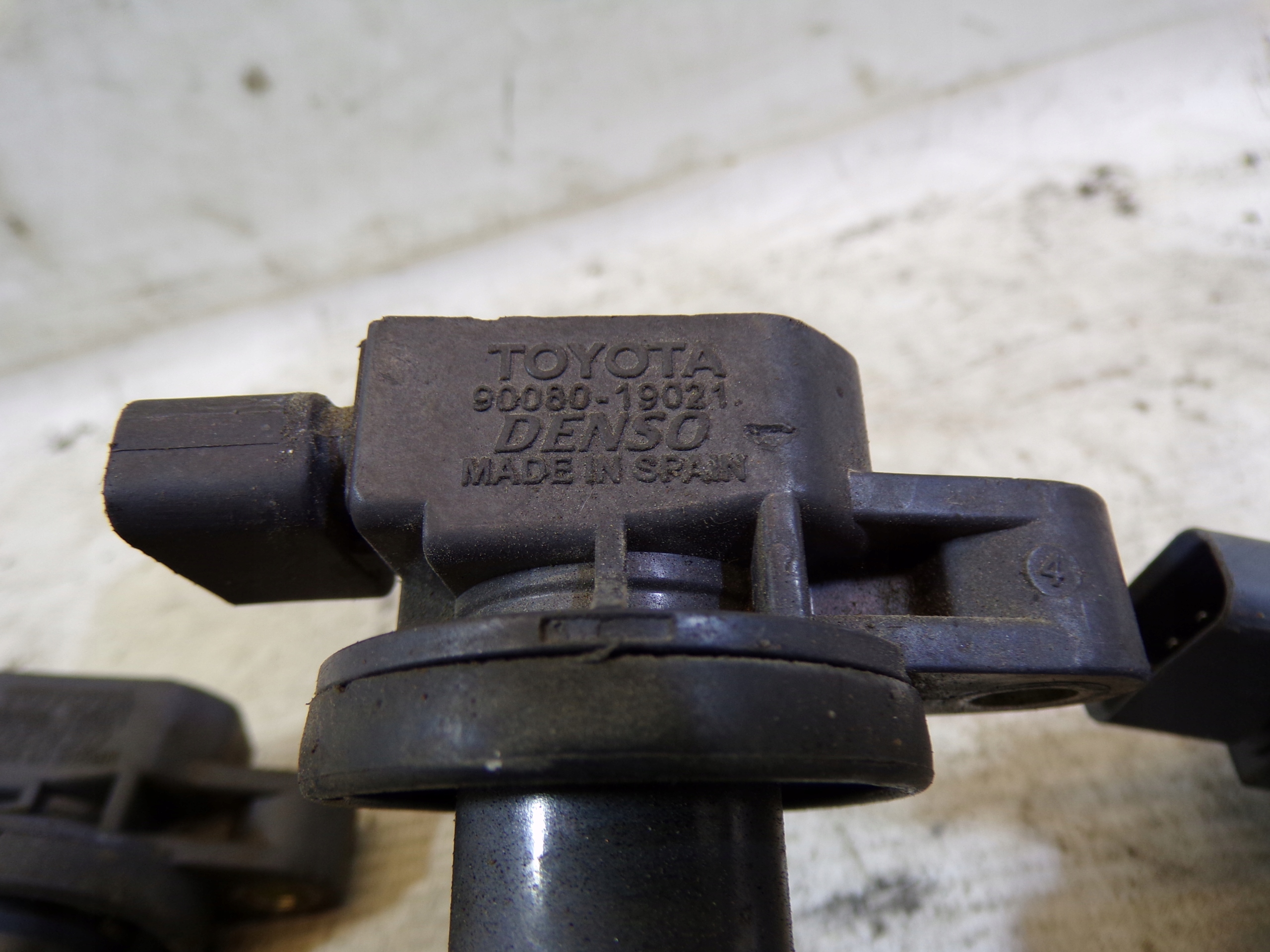 coil coils ignition ZAPLONEWE TOYOTA YARIS 1.0