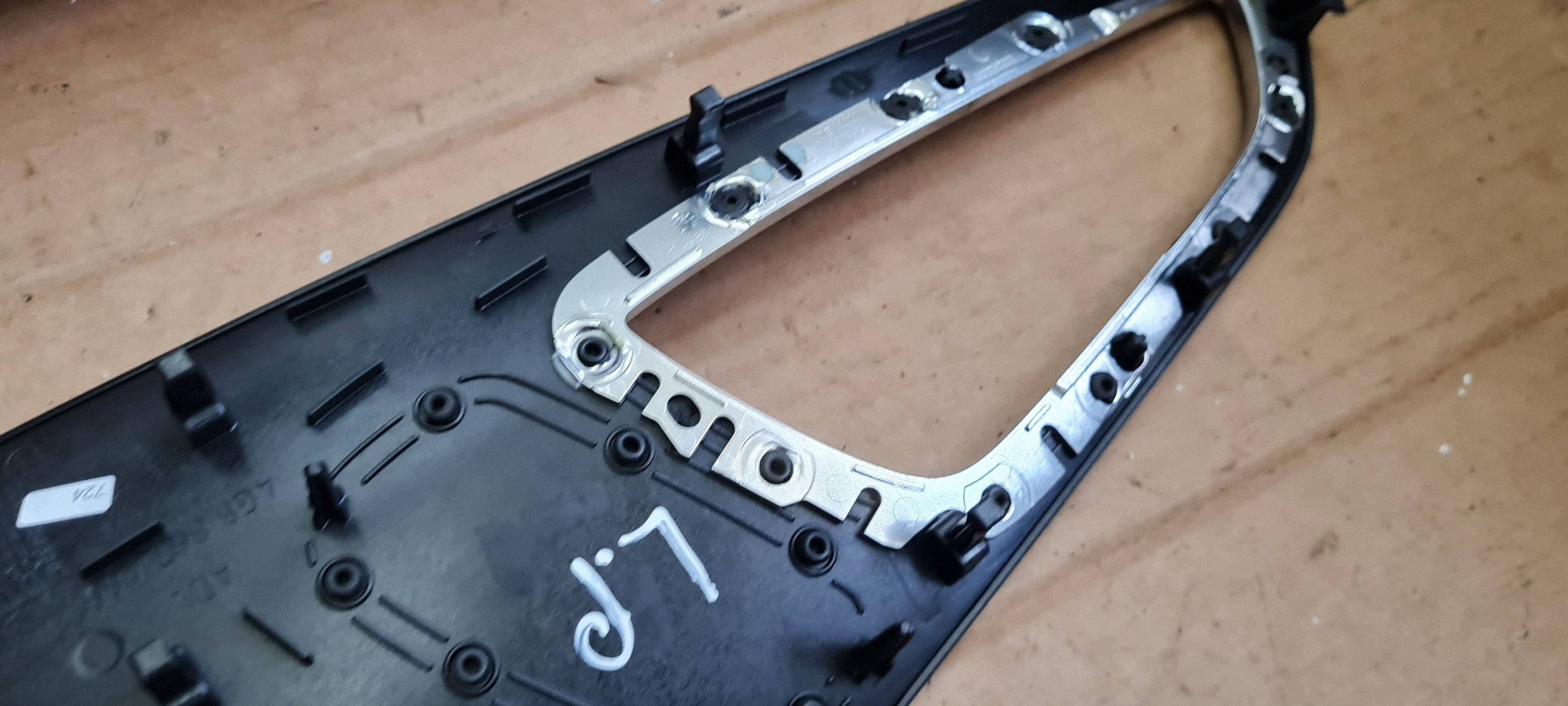 A7 4G moulding DEKOR door left front 1NK 4G8867409 SLINE