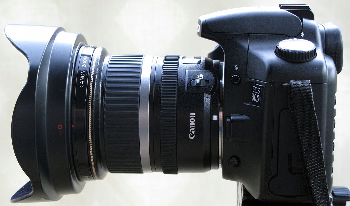 OSŁONA PRZECIWSŁONECZ do CANON EF 17-40mm f/4L USM Kod producenta Allegro orzeł180