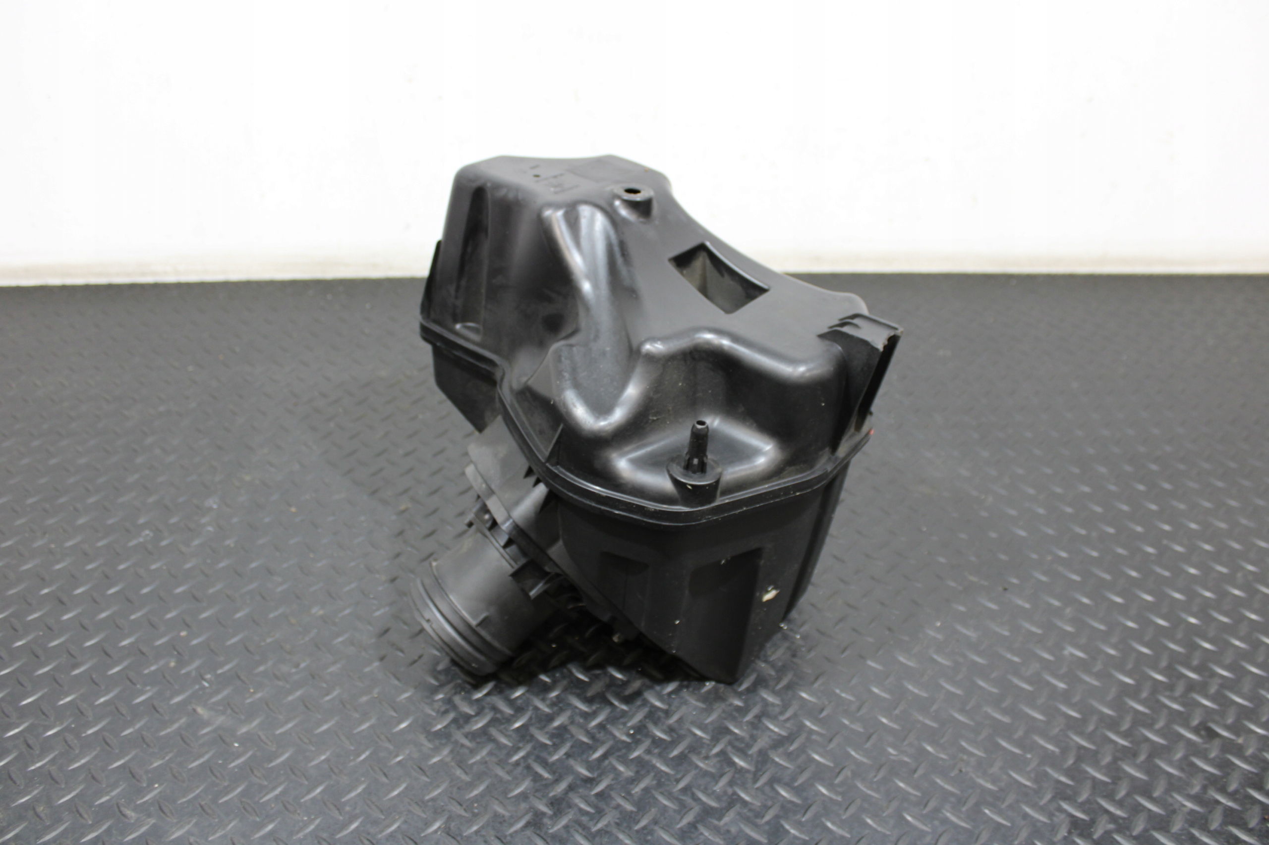 Gehäuse filter luft MASERATI LEVANTE M161 670033791