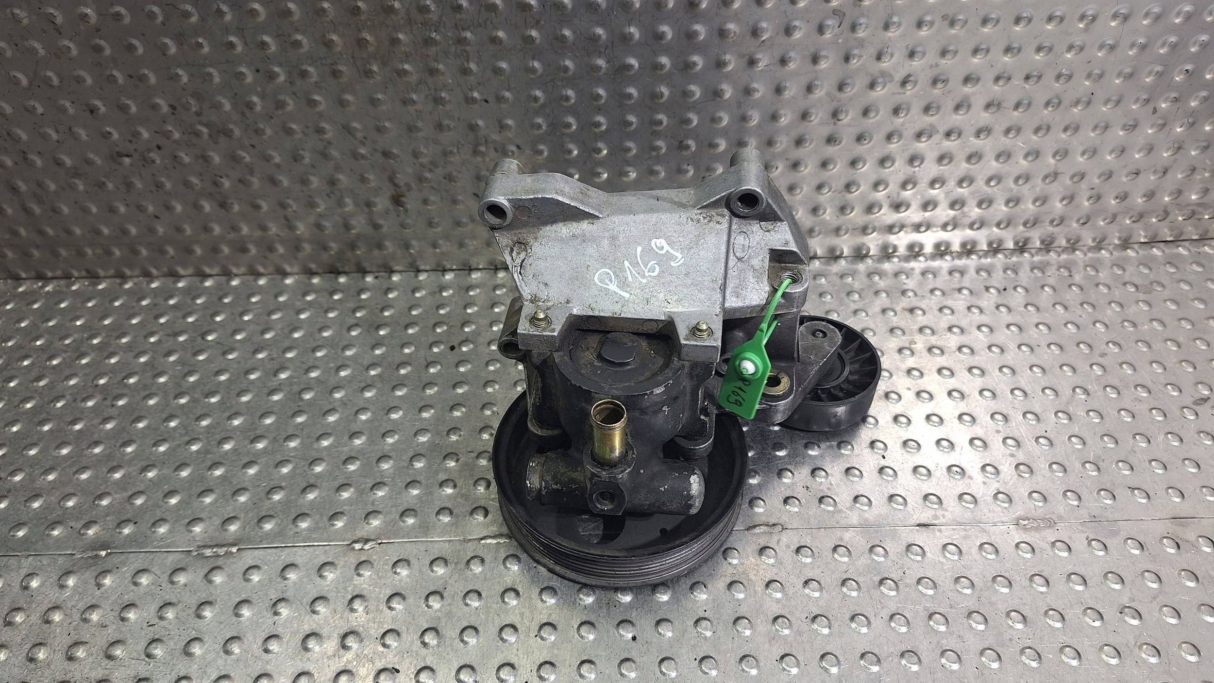 servo pump 7573694 SAAB 9000 2.0 TURBO