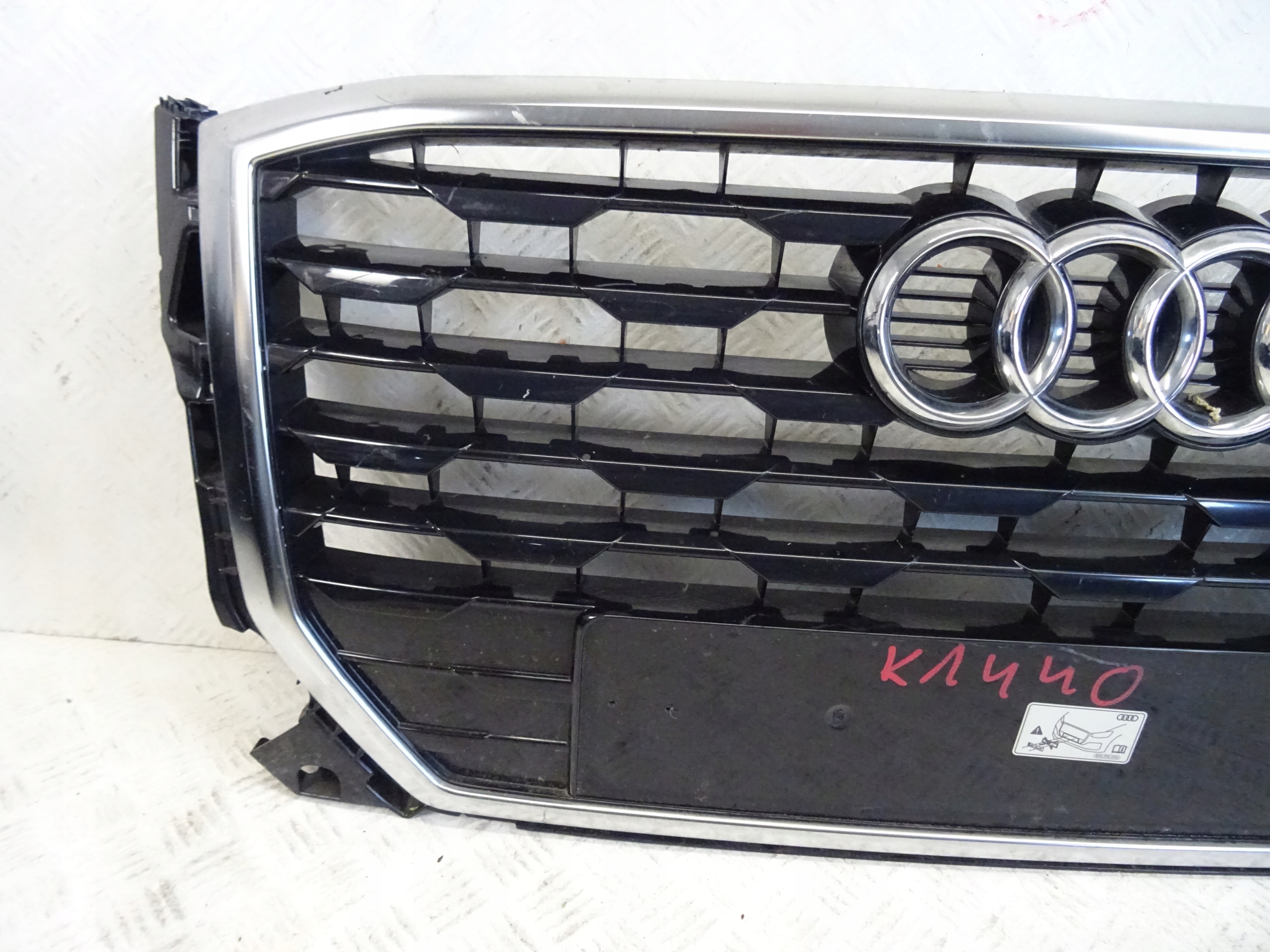 grill grille front front AUDI Q2 LIFT S-LINE 81A853651