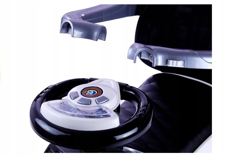 SAMOCHÓD BIAŁY JEŹDZIK CHODZIK PCHACZ AUTO DŹWIĘKI Wiek dziecka 12 m +