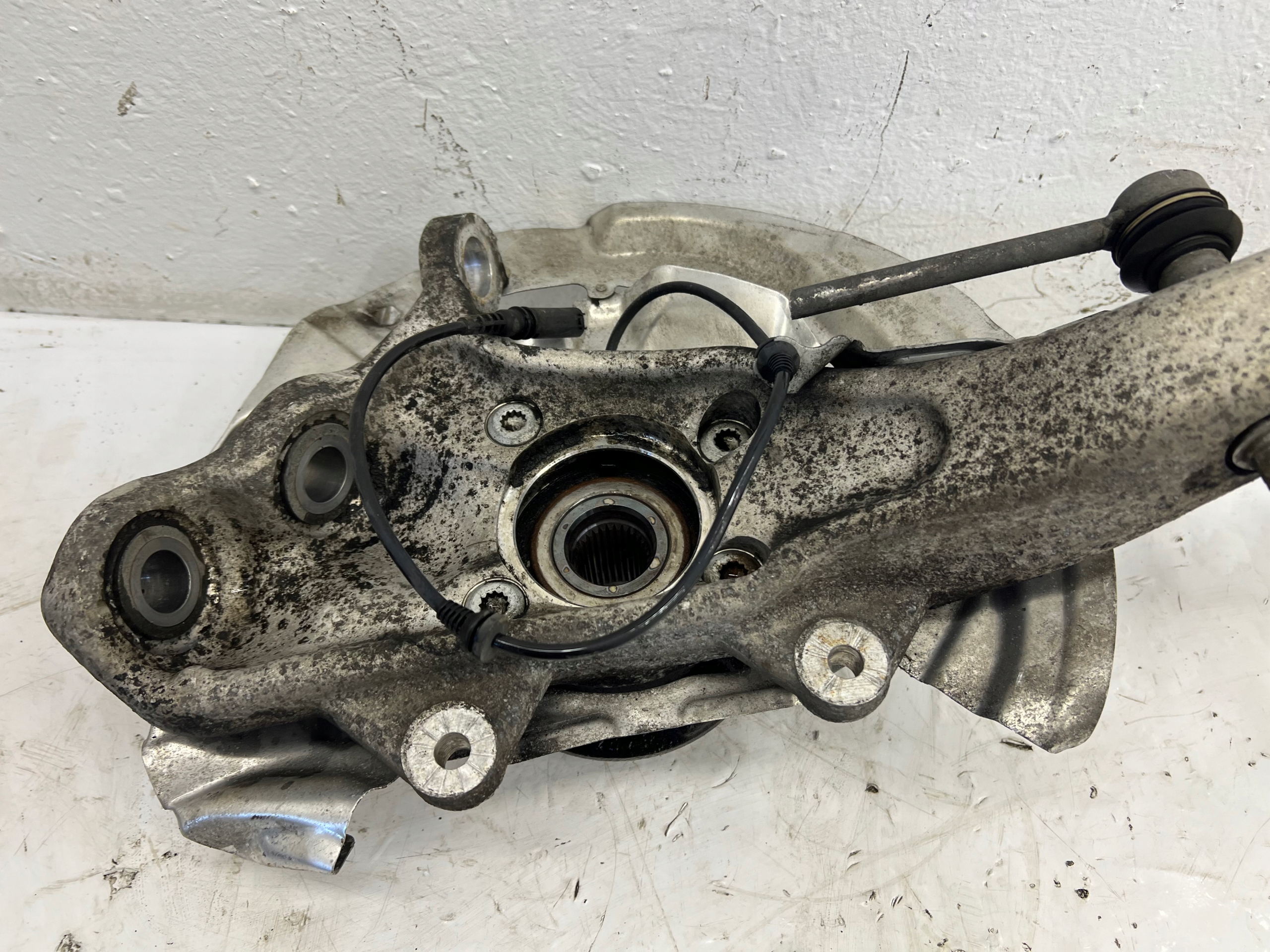 swing right front BMW X5 E70 X6 E71 3.0D 286KM 6773784