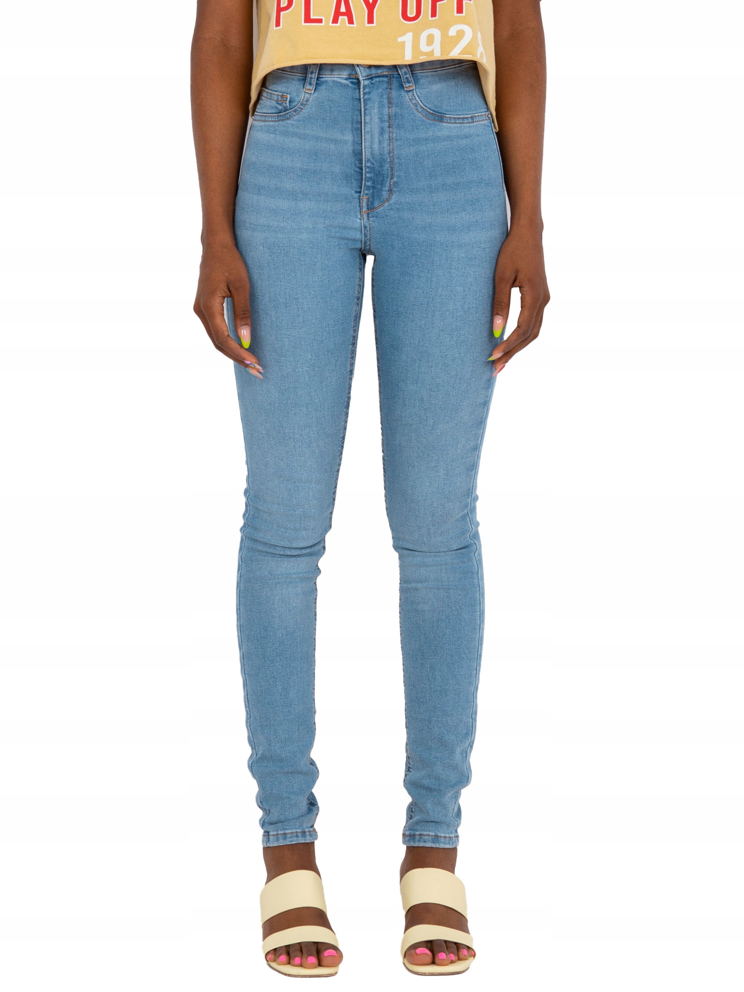 

Damskie spodnie jeansowe skinny fit rurki - M