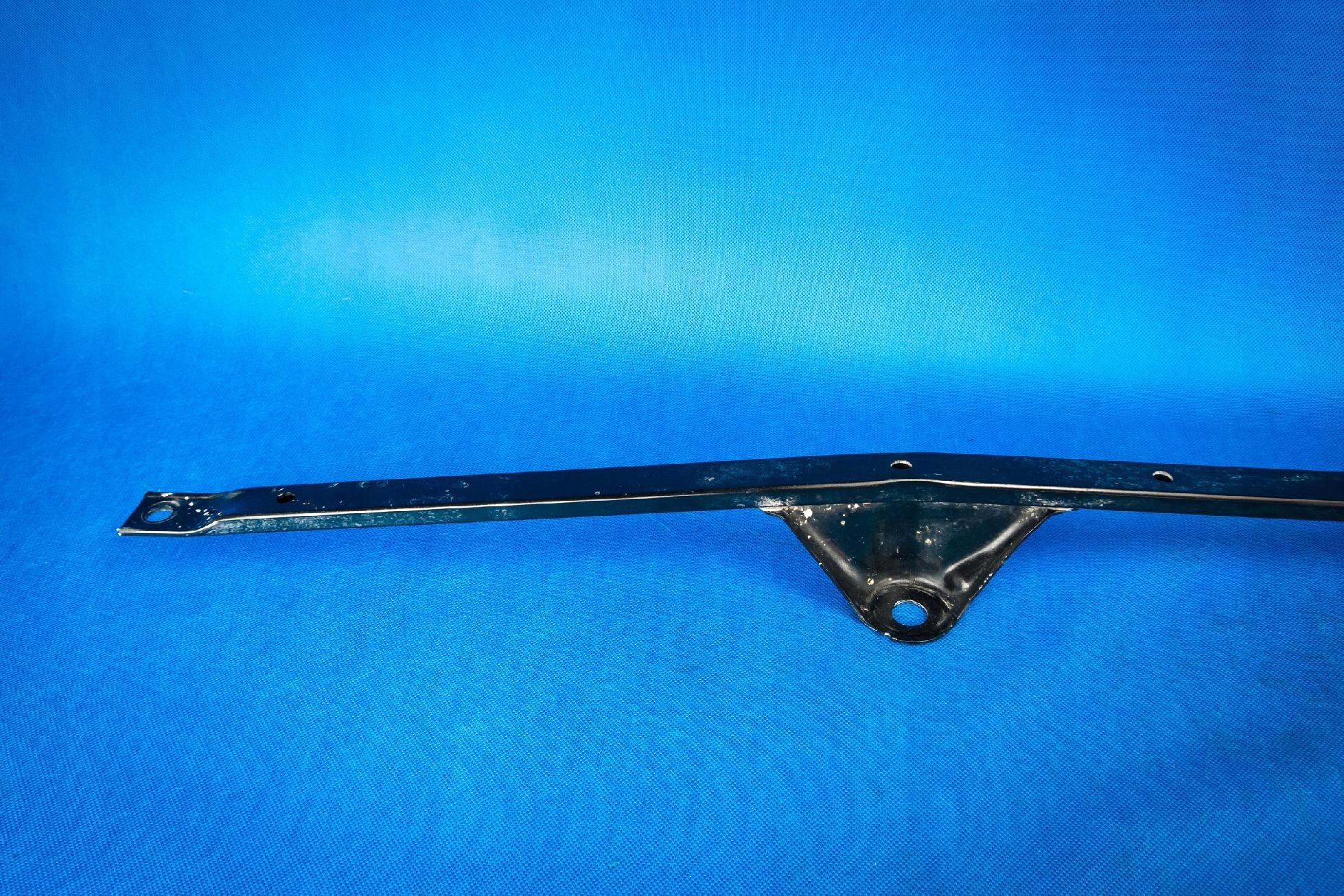 bar poprzeczny chassis Audi Q7 4M Q8 4M0803228