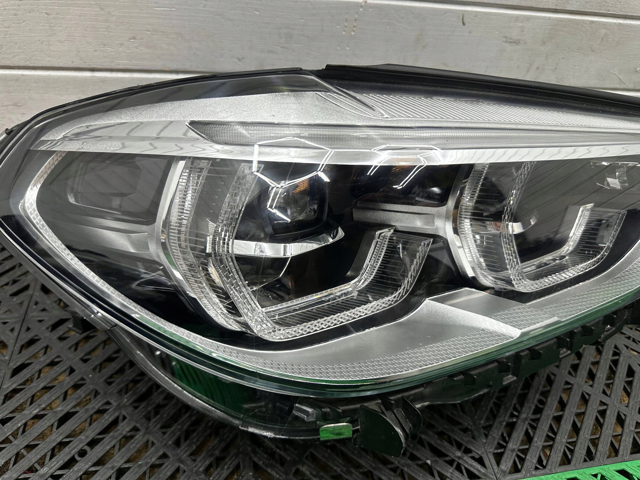 light front side right BMW X3 G01 ADAPTIVLED 8739654
