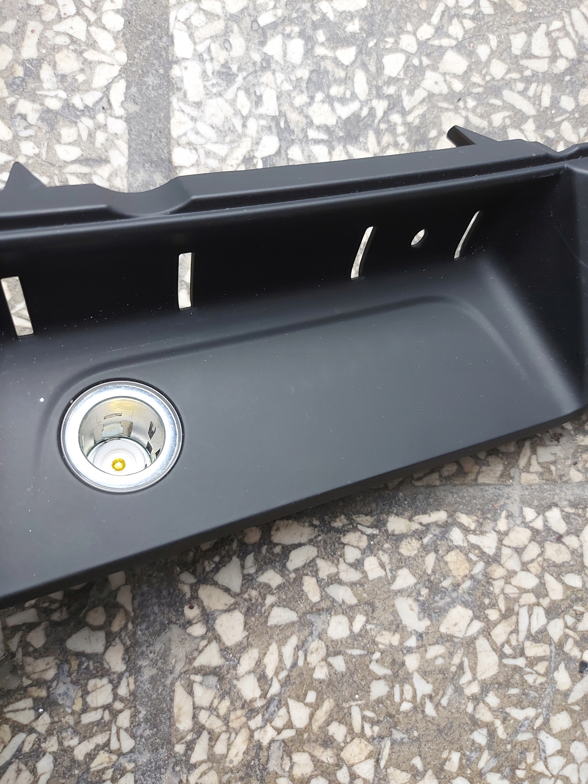 Abdeckung, Hutablage TUNELU SRODKOWEGO Adapter, Stecker AUDI A5 F5 A4 B9