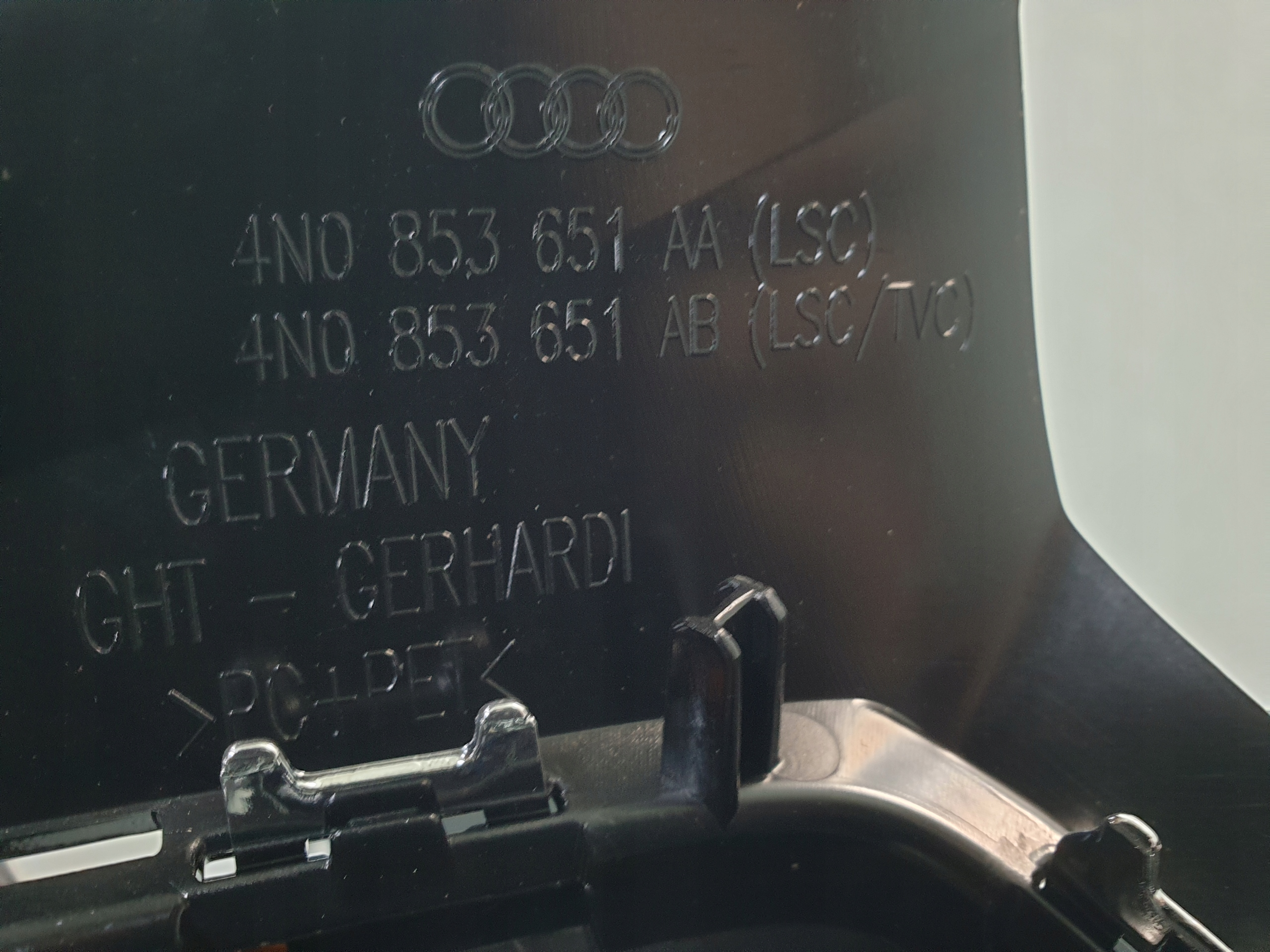 GRILL ATRAPA AUDI A8 D5 LIFT NOWA 4N0853651AA AB Producent części Audi OE