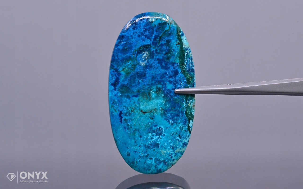 Šatukit nízký kabošon ovál 48,5x26,5 mm