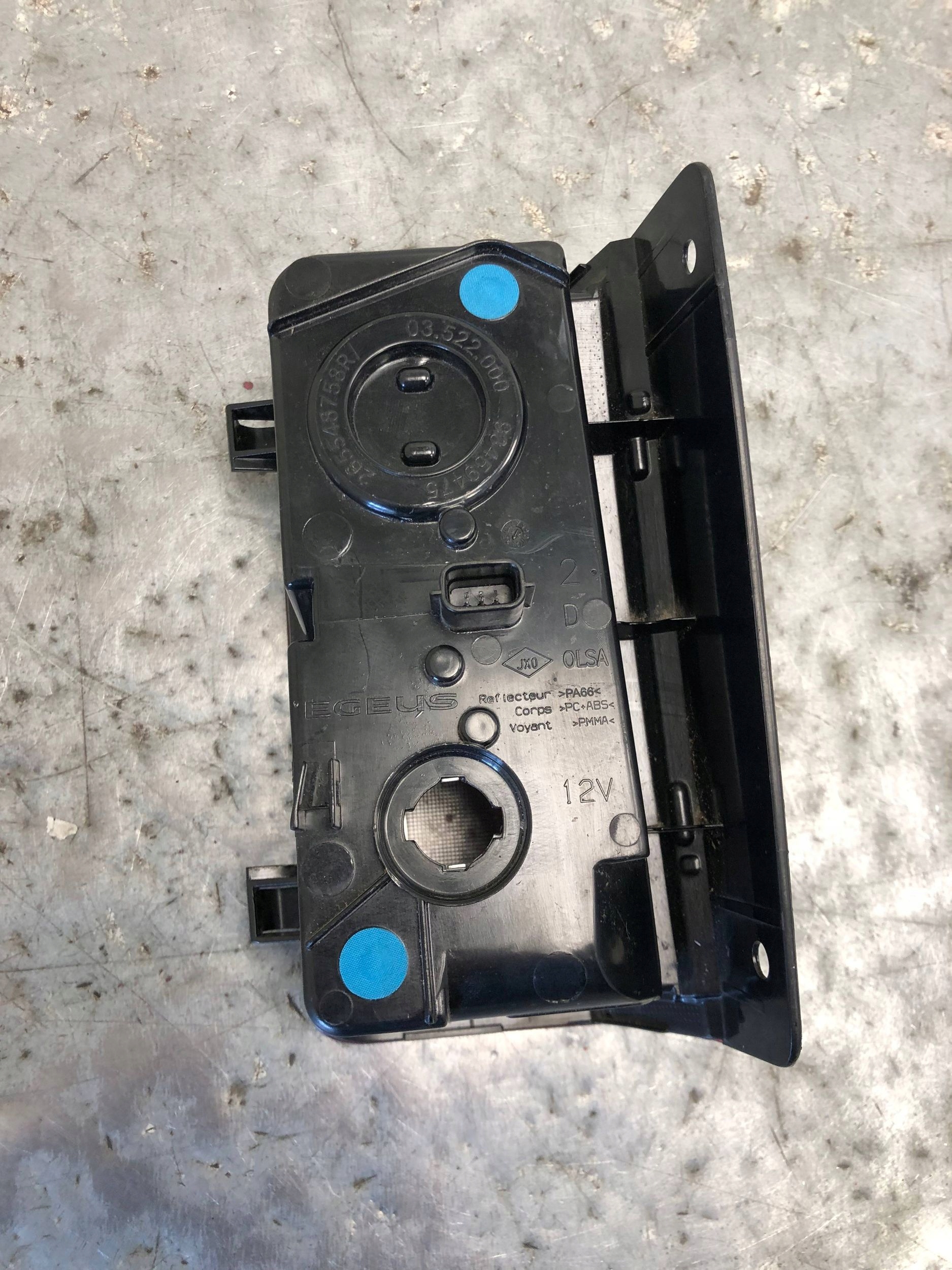 light right rear part RENAULT TRAFIC III 265548758R