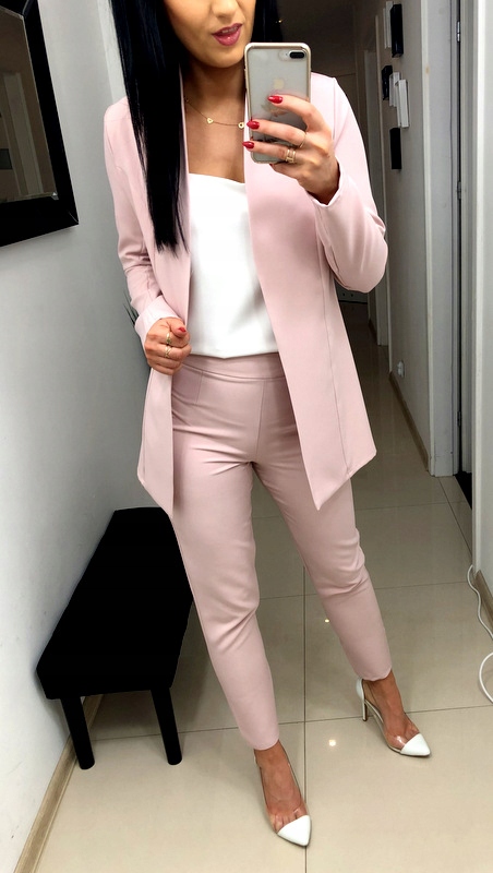 GARNITUR DAMSKI marynarka spodne BŁĘKIT L Cechy dodatkowe brak