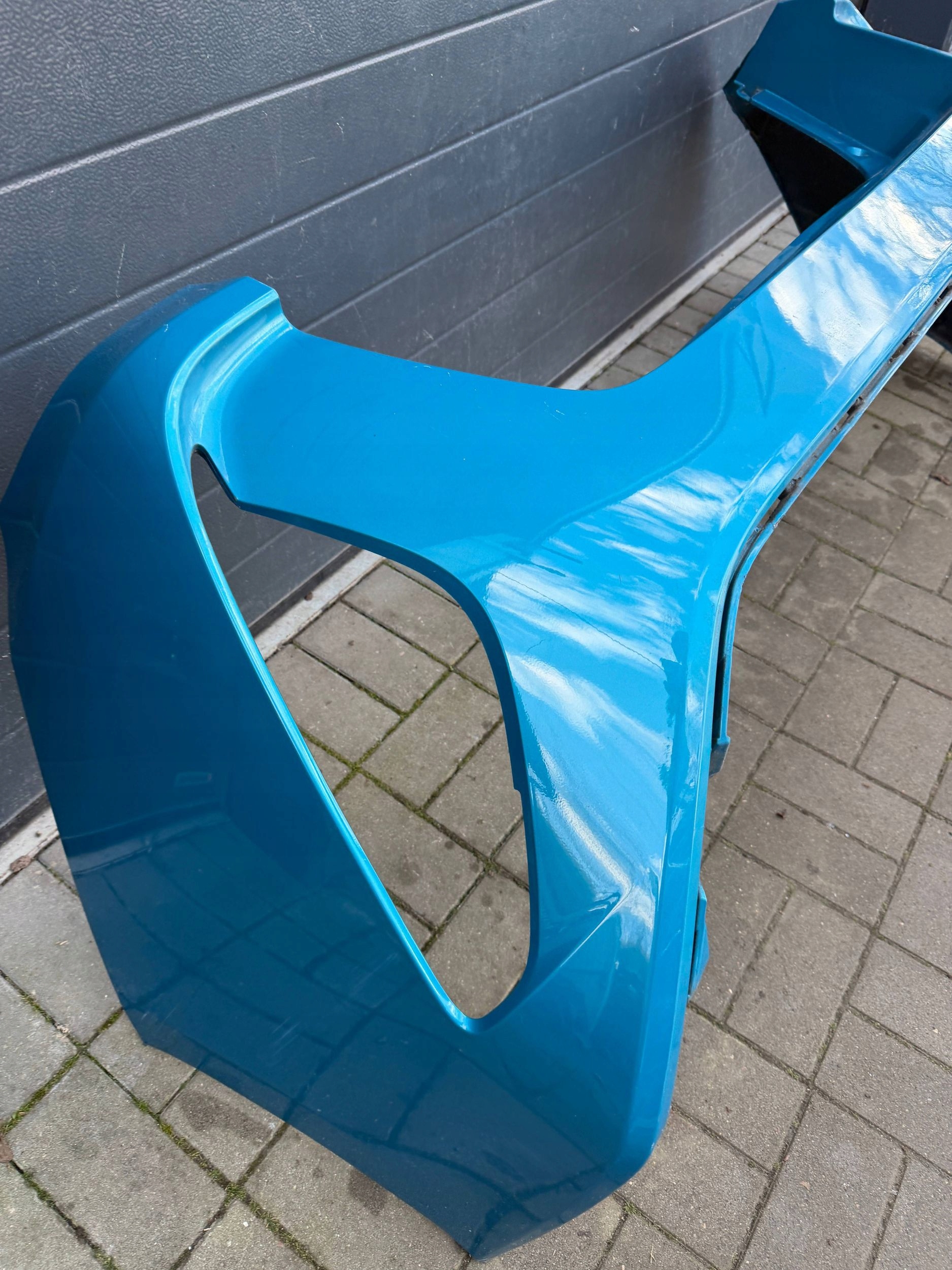 Toyota Prius 15- bumper rear part rear