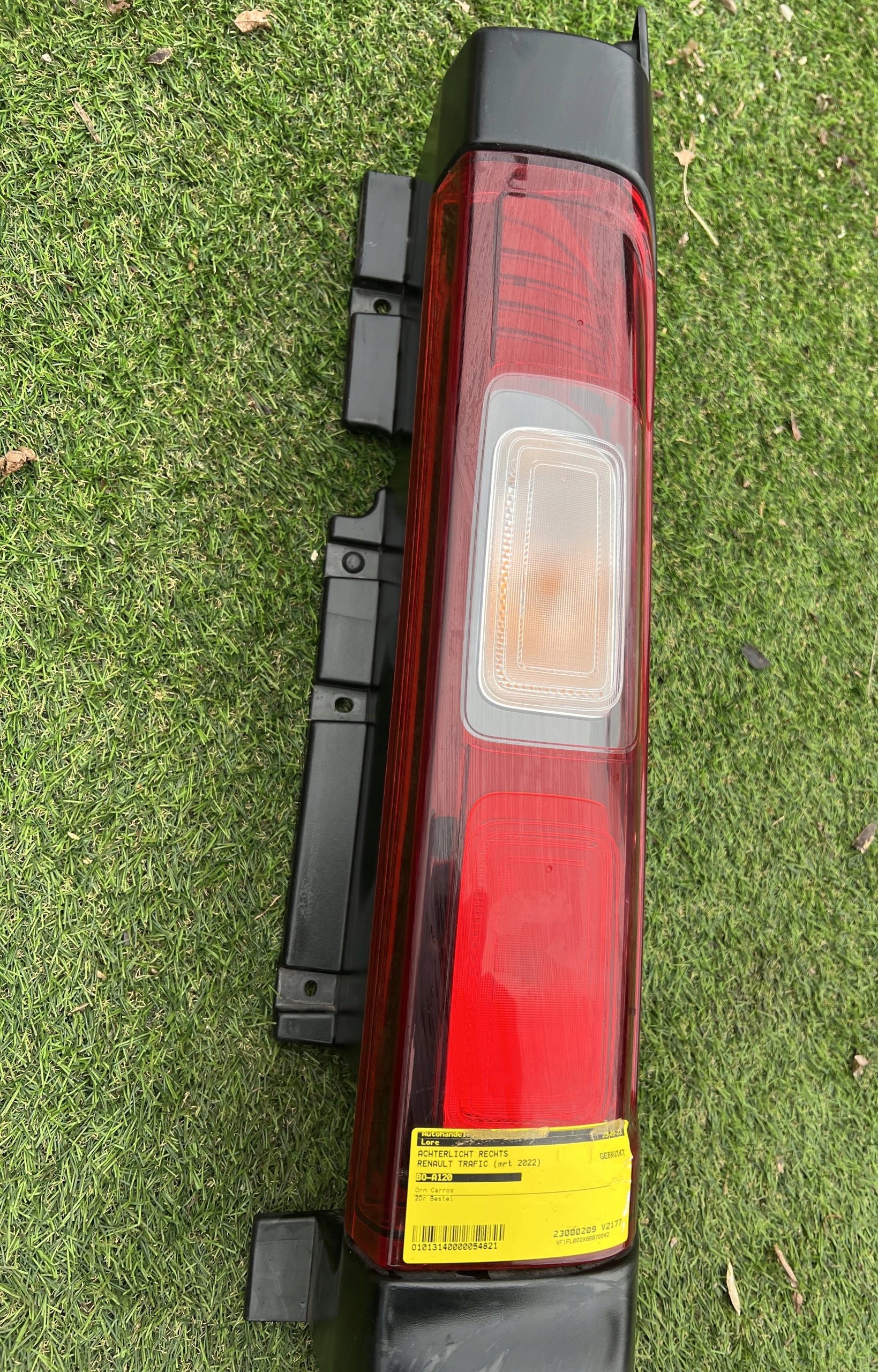 RENAULT TRAFIC light rear left complete original 265A64210R 265A62579R 26