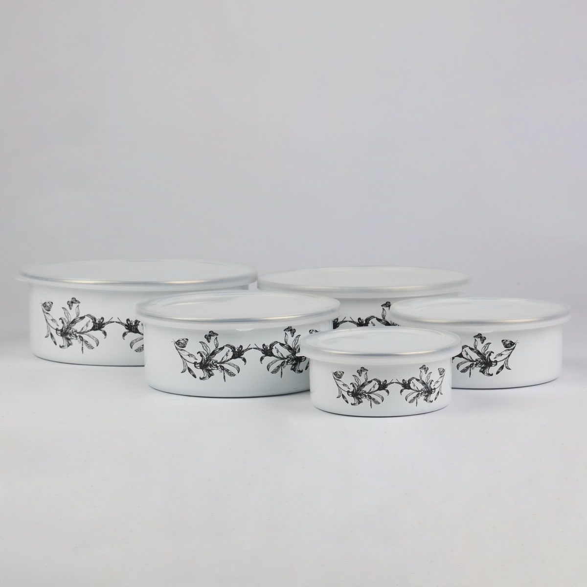 ZESTAW 5 MISEK EMALIOWANYCH Z POKRYWKĄ DO ŻYWNOŚCI Średnica 18 cm