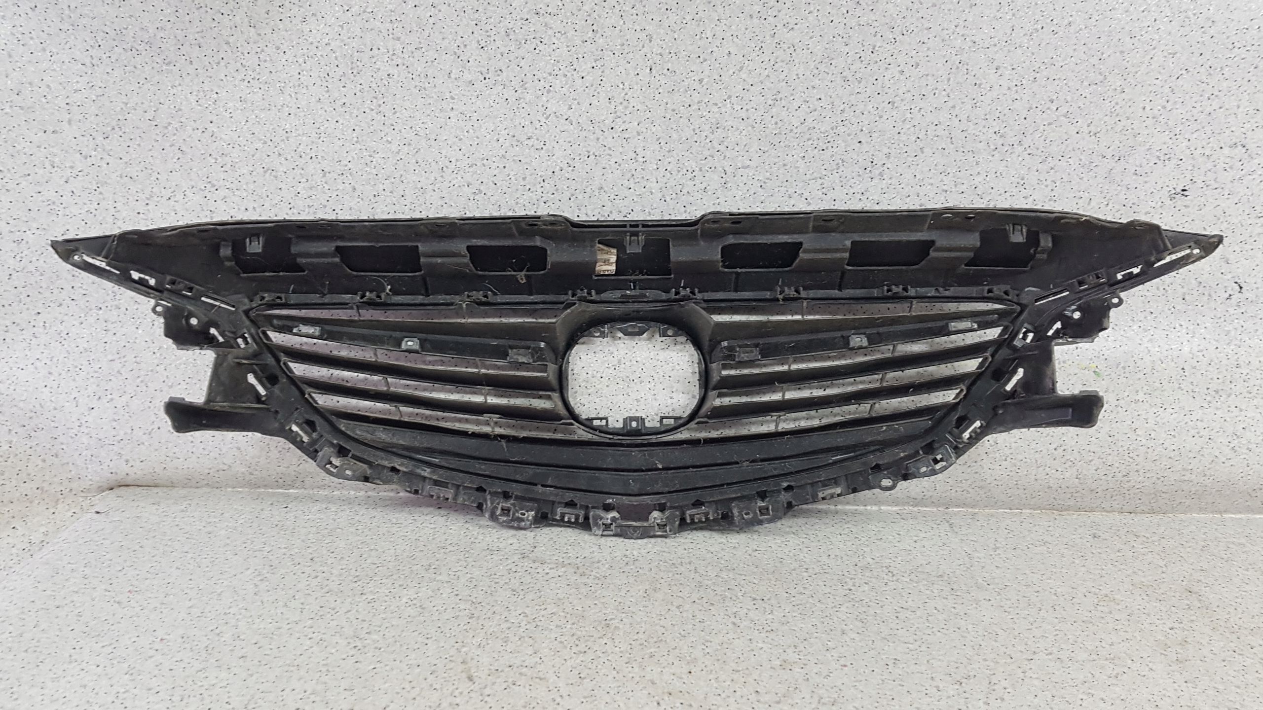 MAZDA 6 VI GJ 2012 - Grill Grill 2950