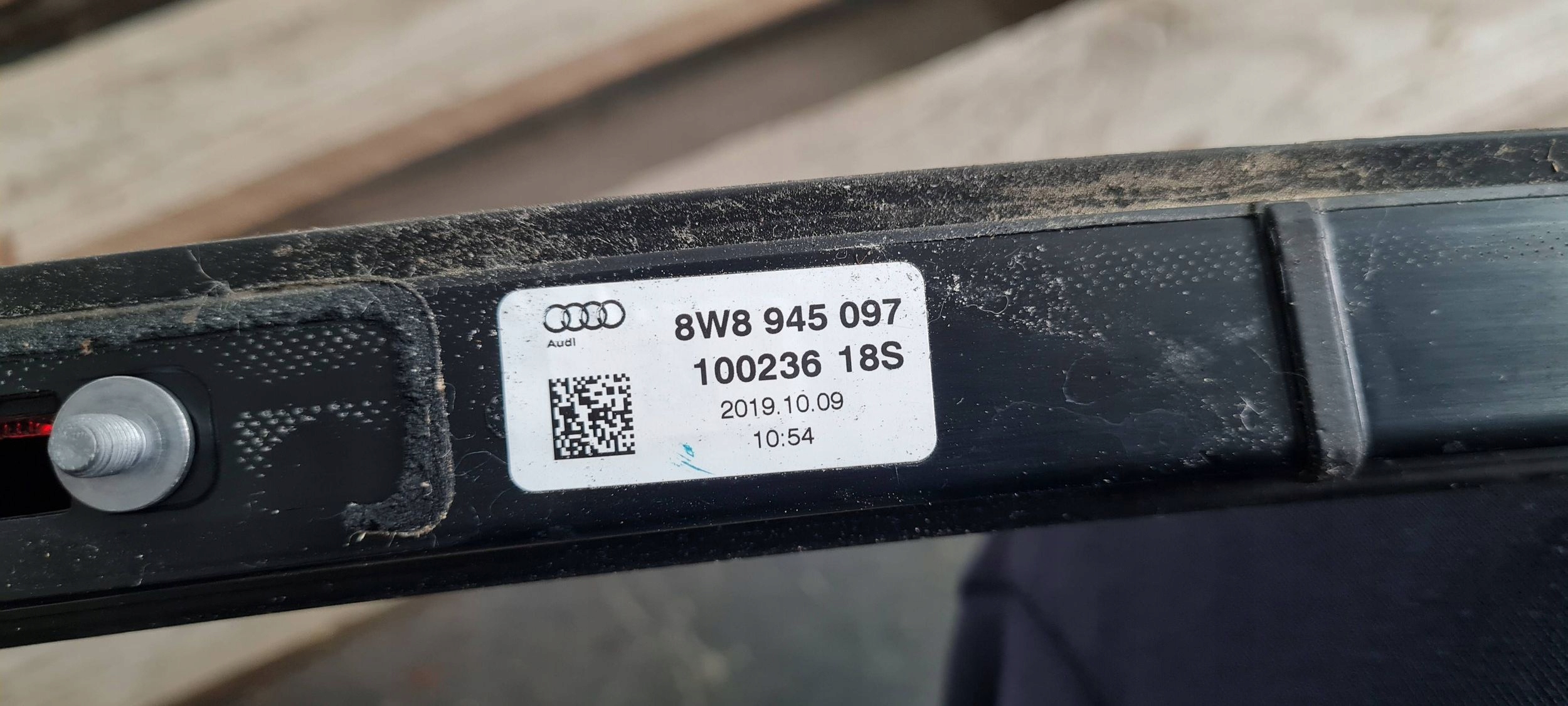 A5 8W S5 TRZECIE light STOP 8W8945097 SPORTBACK 5D
