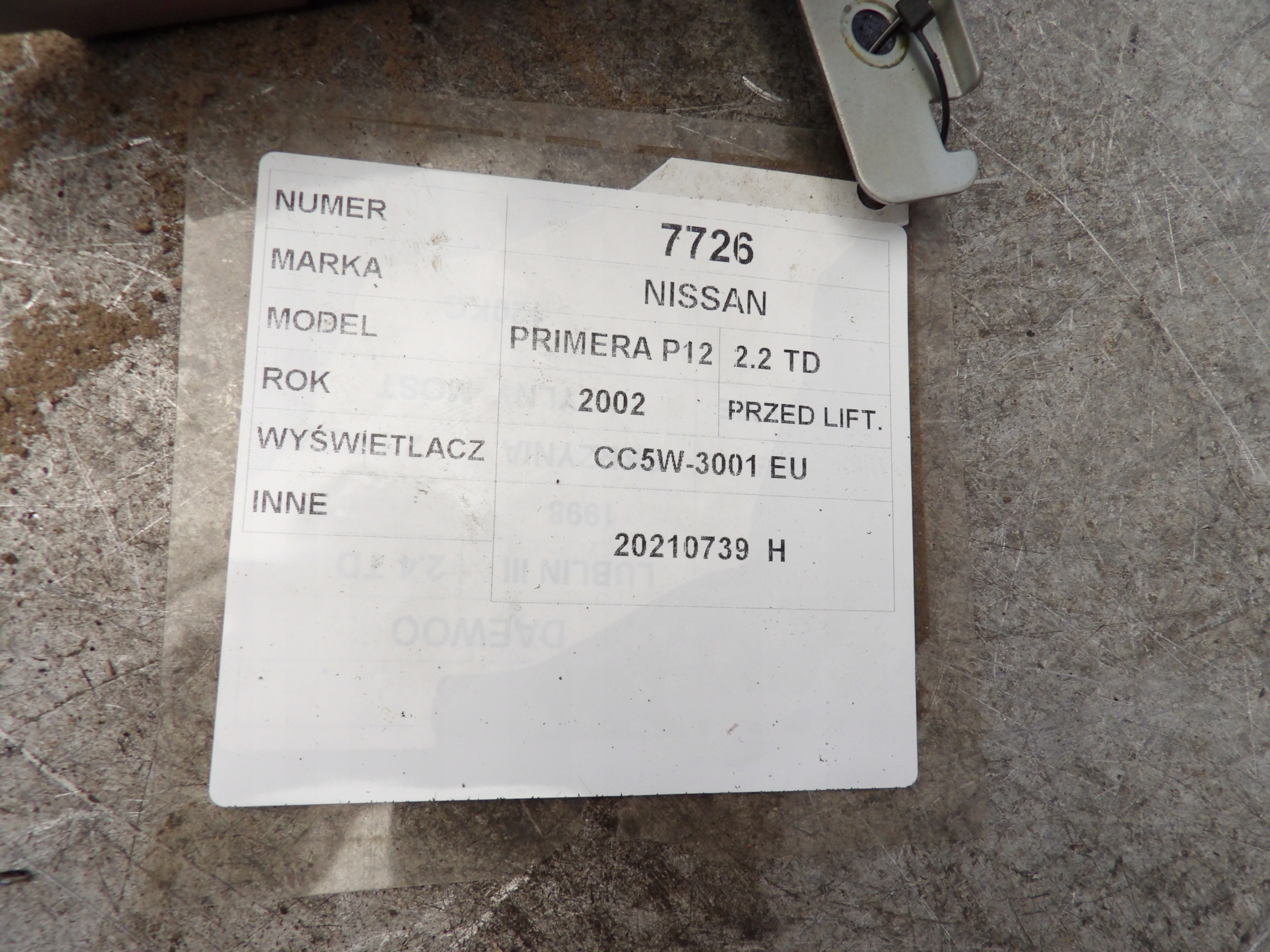 Nissan Primera P12 display