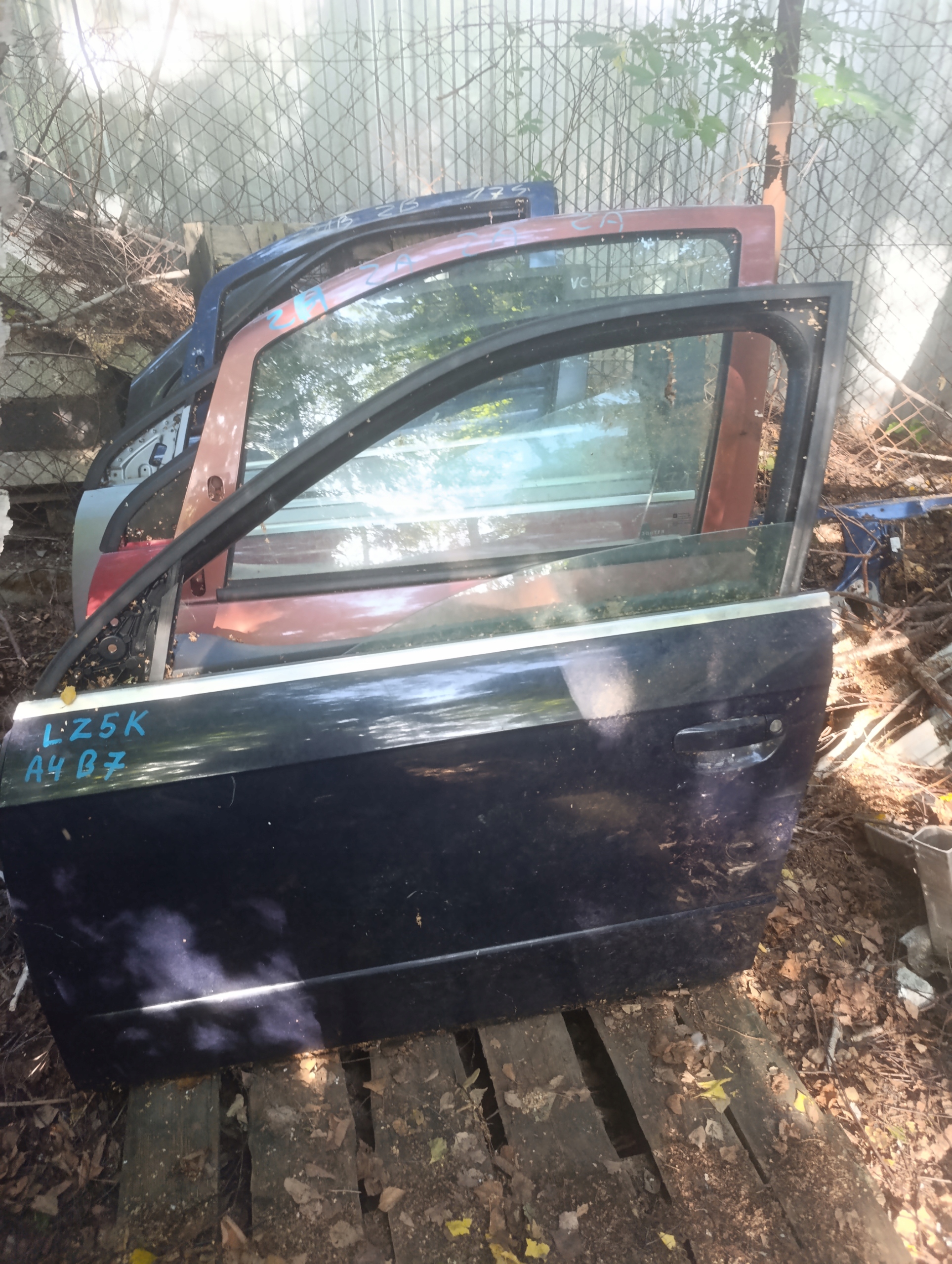 door left front left front Audi A4 b7 lz5k