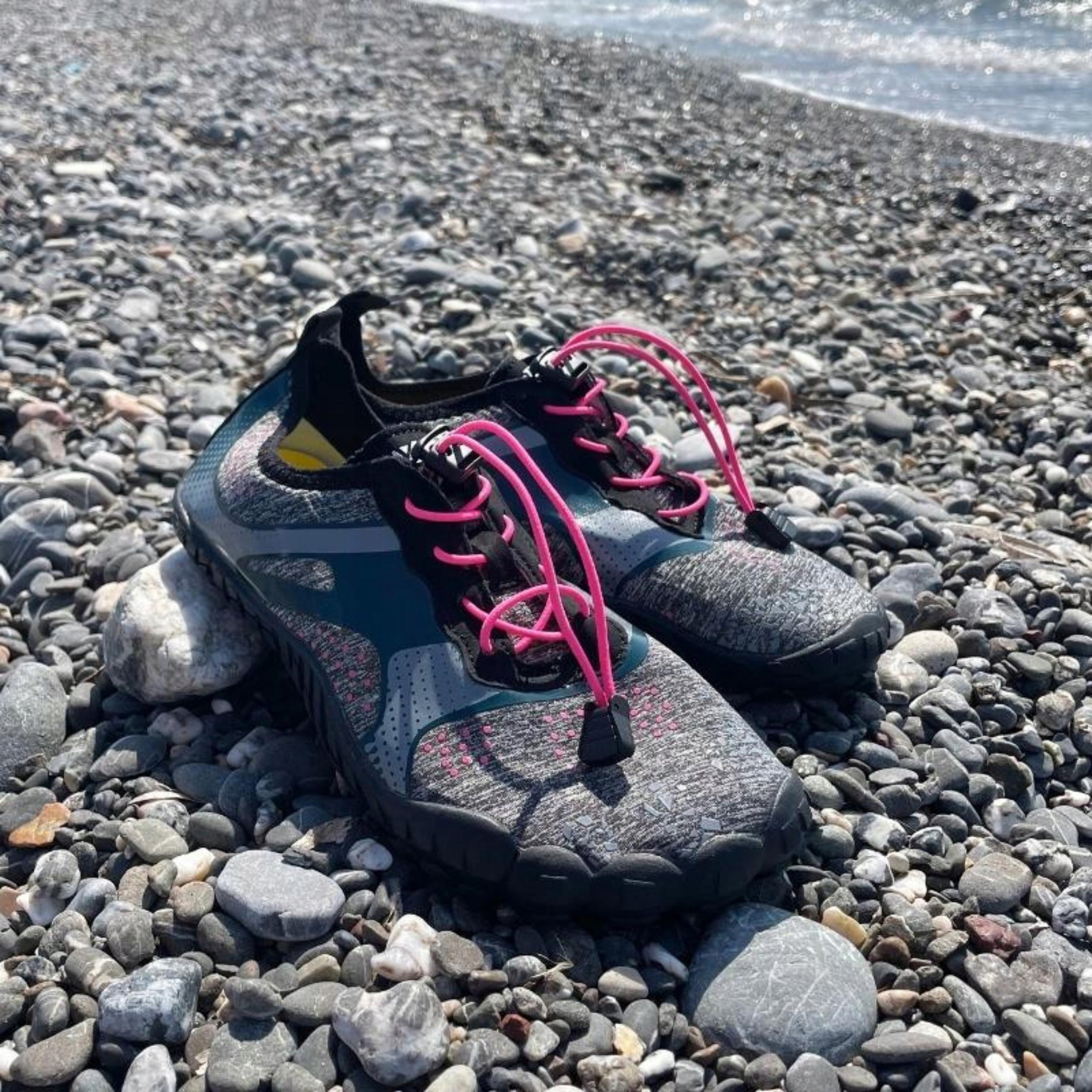 BUTY DO WODY PLAŻOWE PŁYWANIA NA PLAŻĘ BASEN JEŻOWCE KORALOWCE R39 DAMSKIE Grubość materiału 1 mm