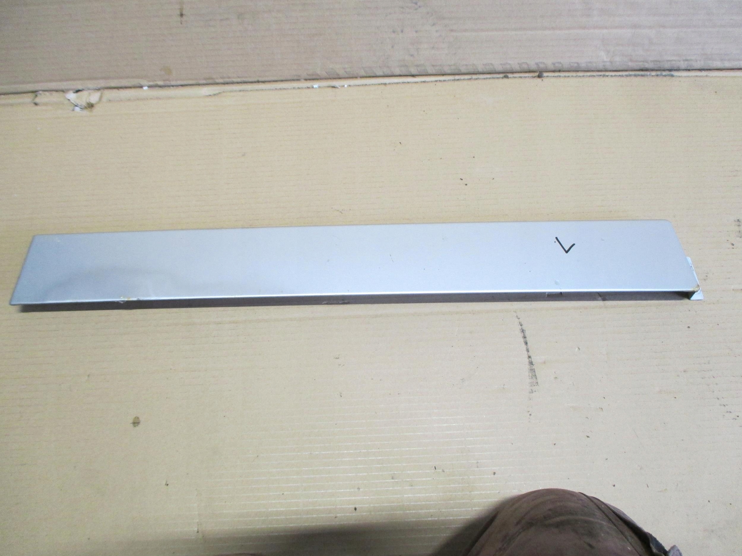 MERCEDES VANEO 01-05 LISTWA BOCZNA SZYNY LEWA 744