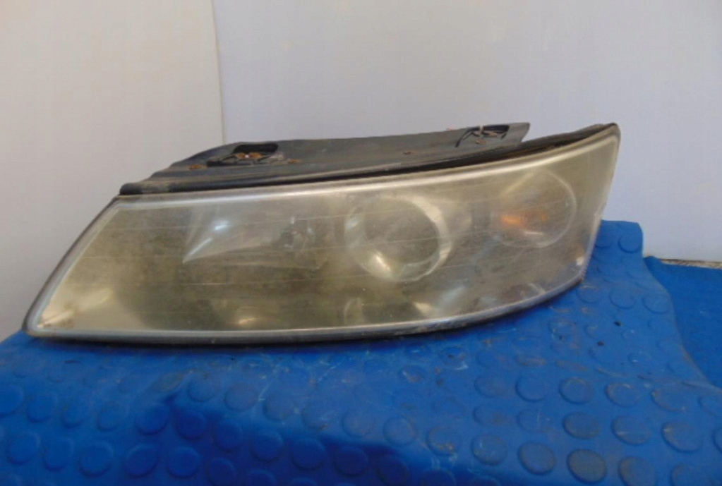 HYUNDAI SONATA IV ФАРИ ЛІВИЙ