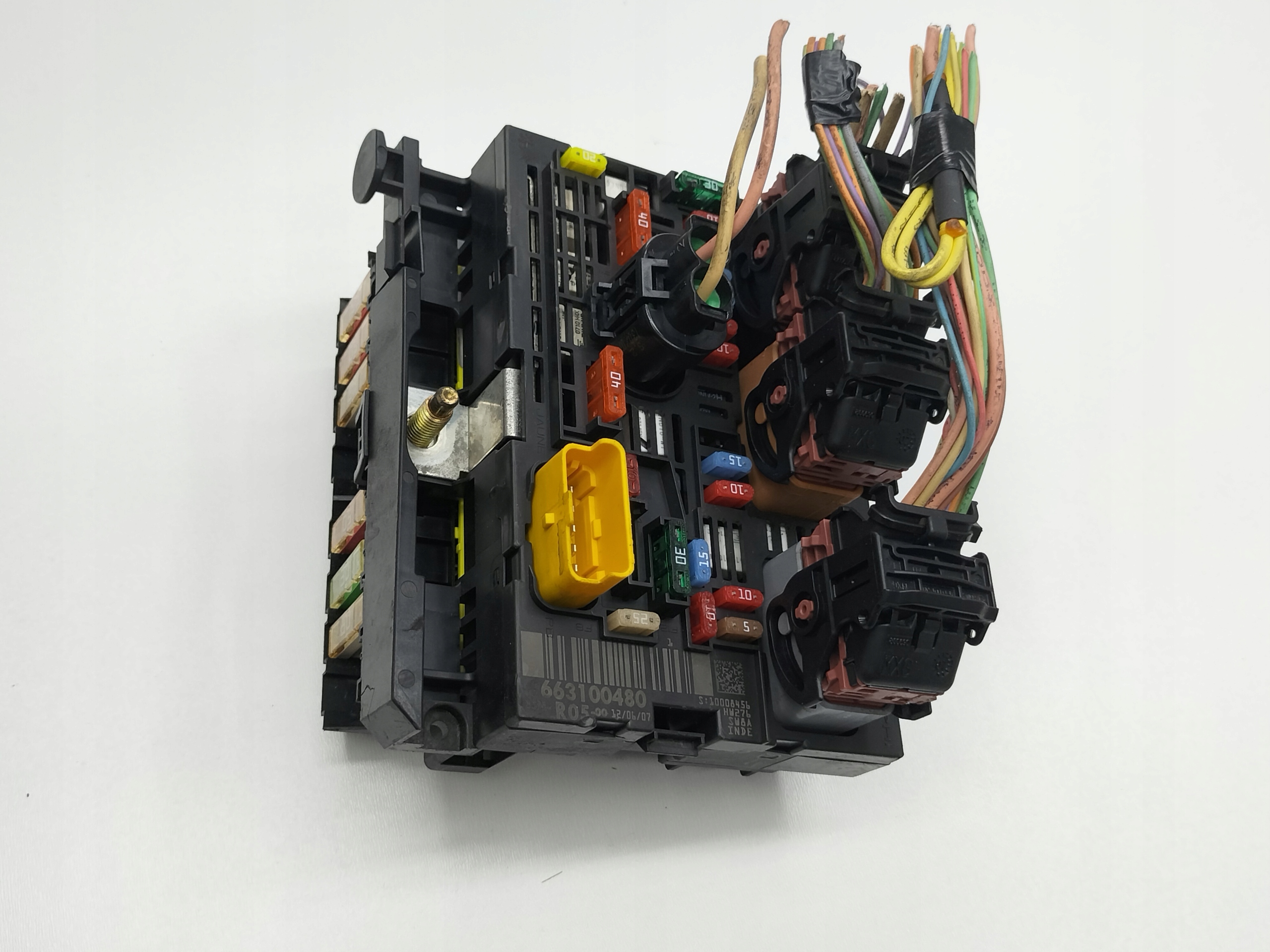 PEUGEOT CITROEN SKRZYNKA BEZPIECZNIKÓW R05 BSM 9663100480