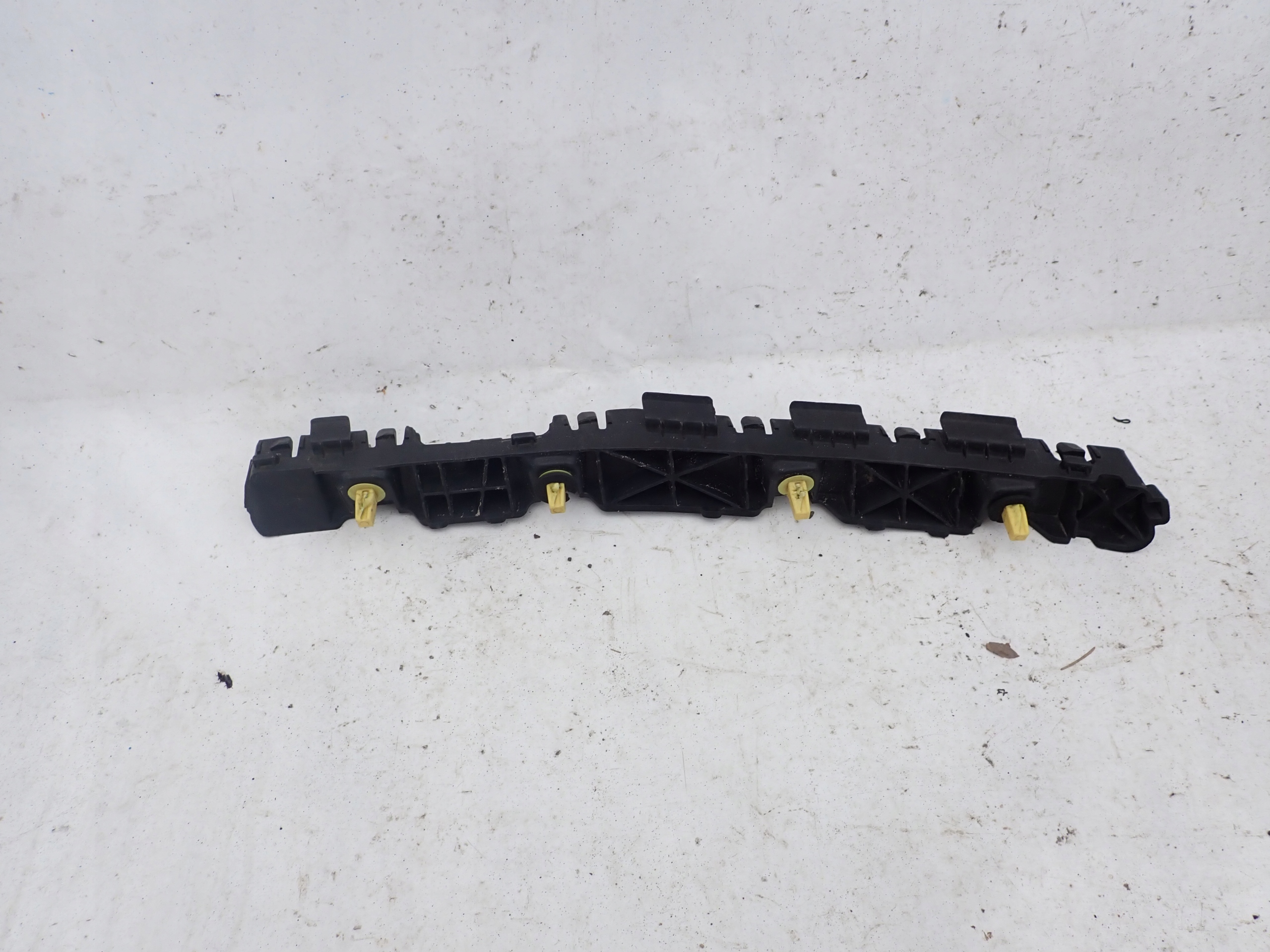 HYUNDAI TUCSON II bumper bracket right rear part
