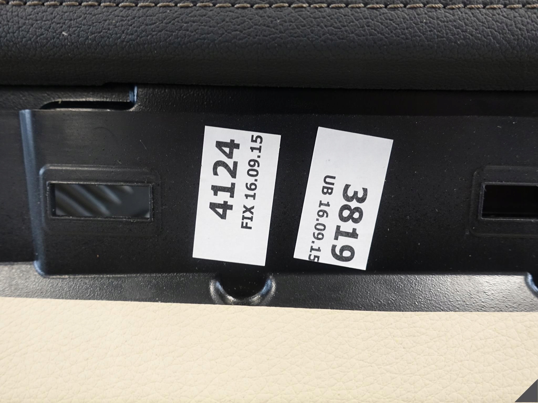 BMW 7 G11 G12 upholstery right front CANBERRABEIGE