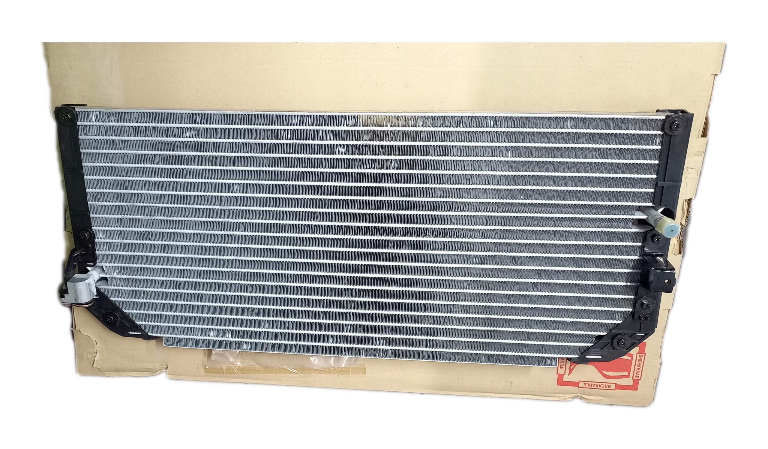 8661601 - Радіатор кондиціонера Toyota COROLLA E11