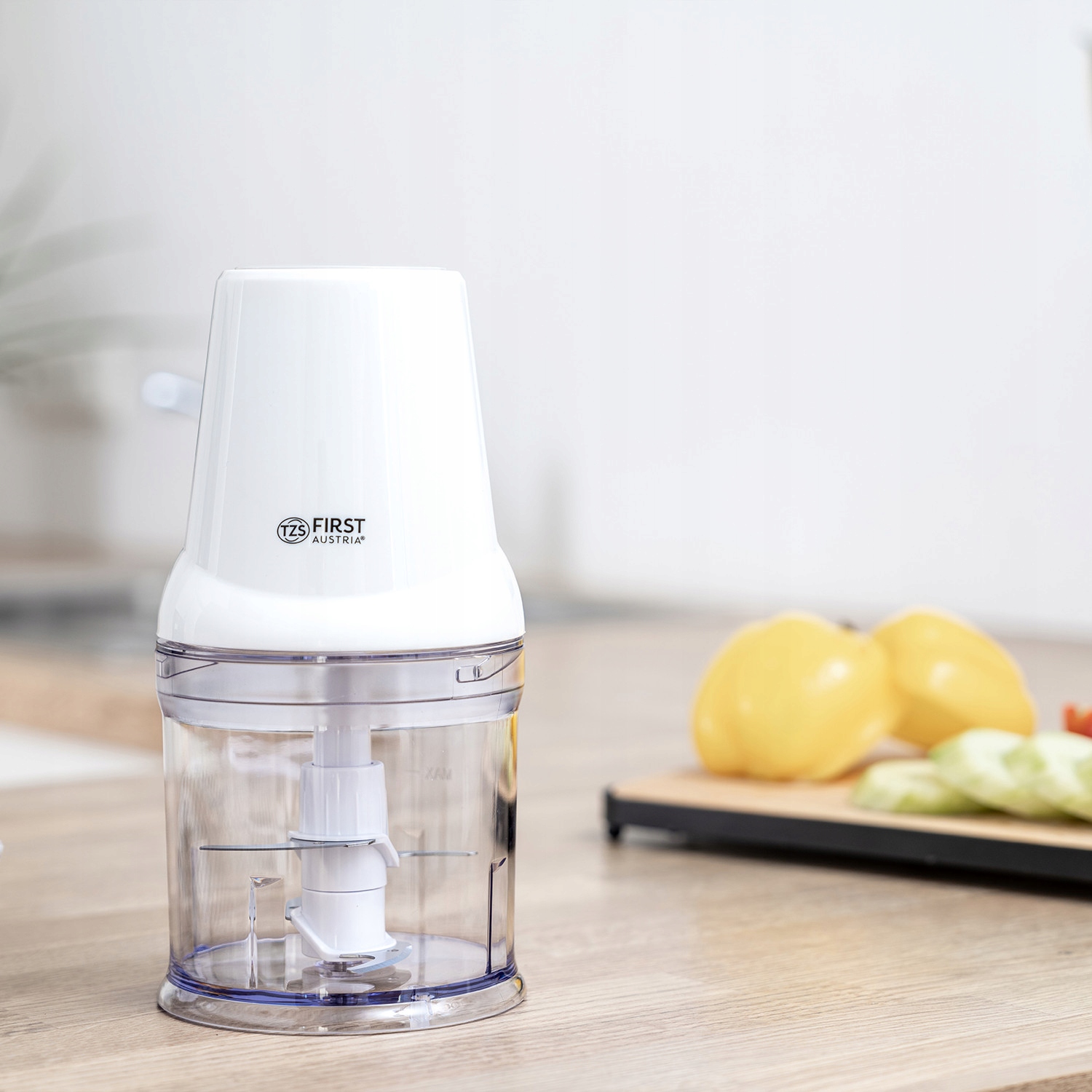 ELEKTRYCZNY ROZDRABNIACZ SIEKACZ DO OWOCÓW WARZYW FIRST AUSTRIA Stan opakowania oryginalne