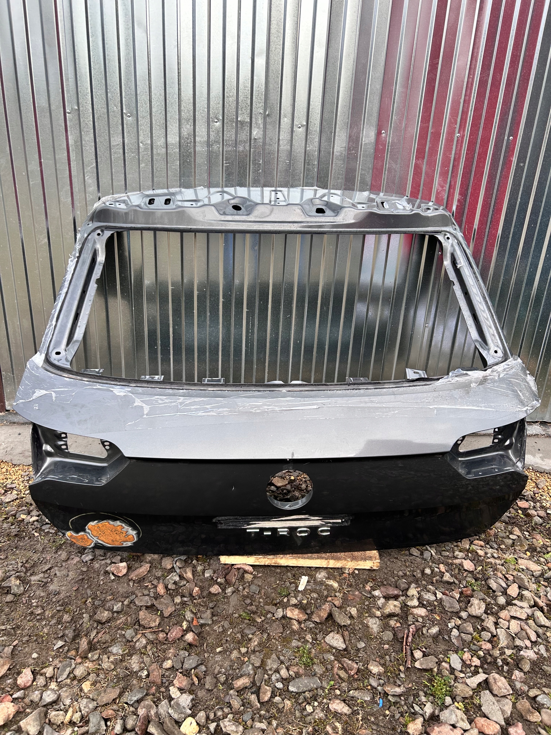 kapota kufru VW T-ROC nr.00