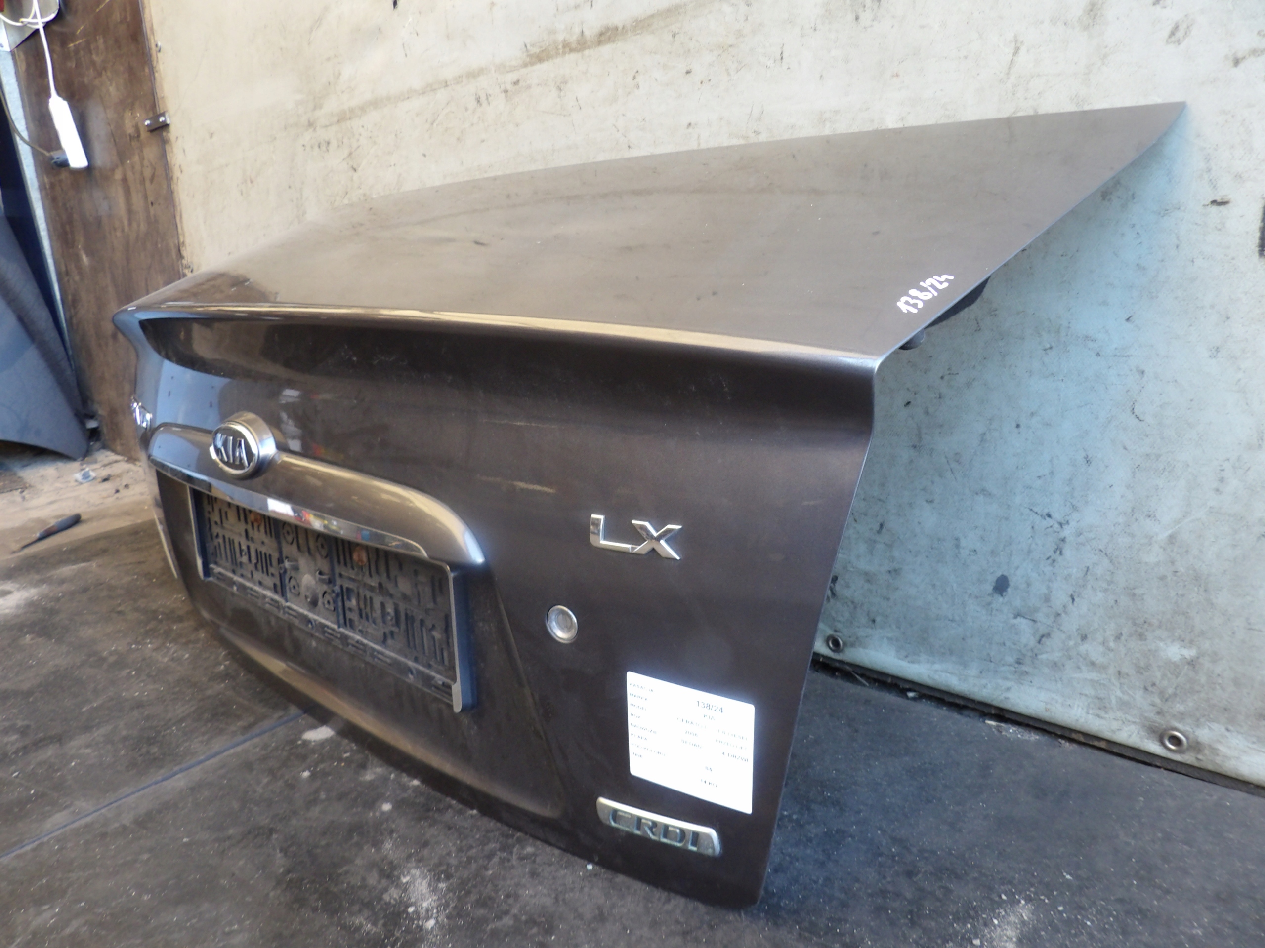 Kia Cerato and boot doors lak. S5 sedan