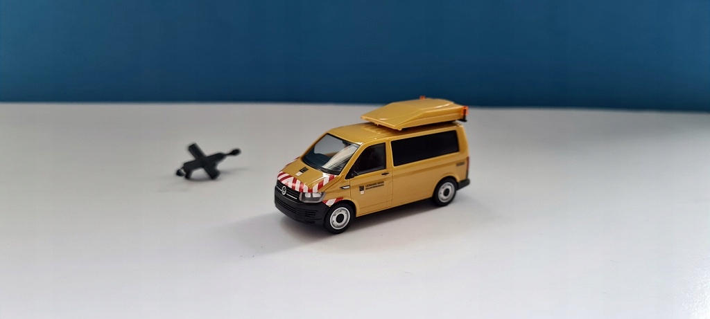 Herpa 941822 Vw T6 BF3 Pilot Leonhard Weiss