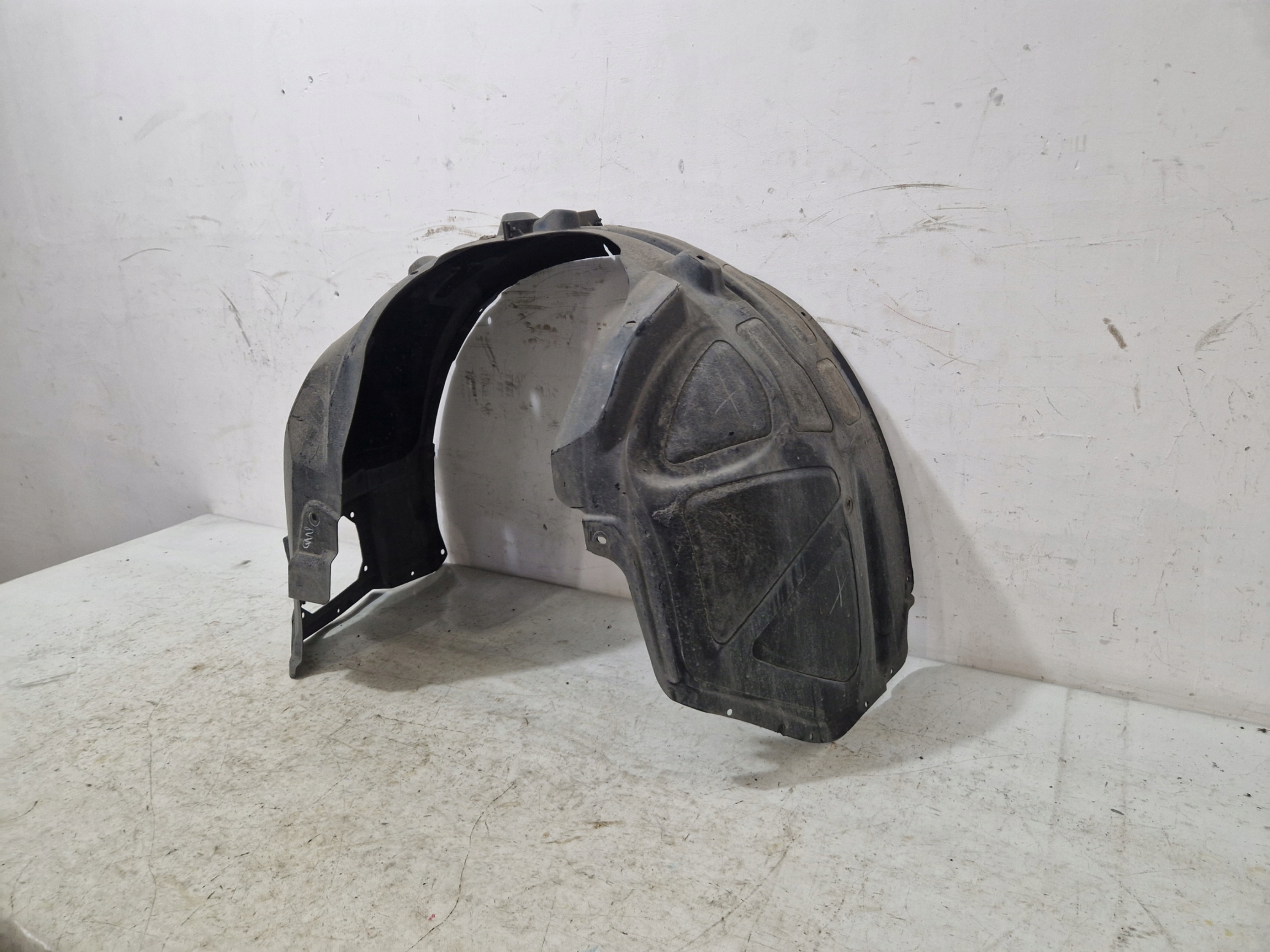 DODGE CHARGER 2019- mudguard SRT left front front 68223872AH