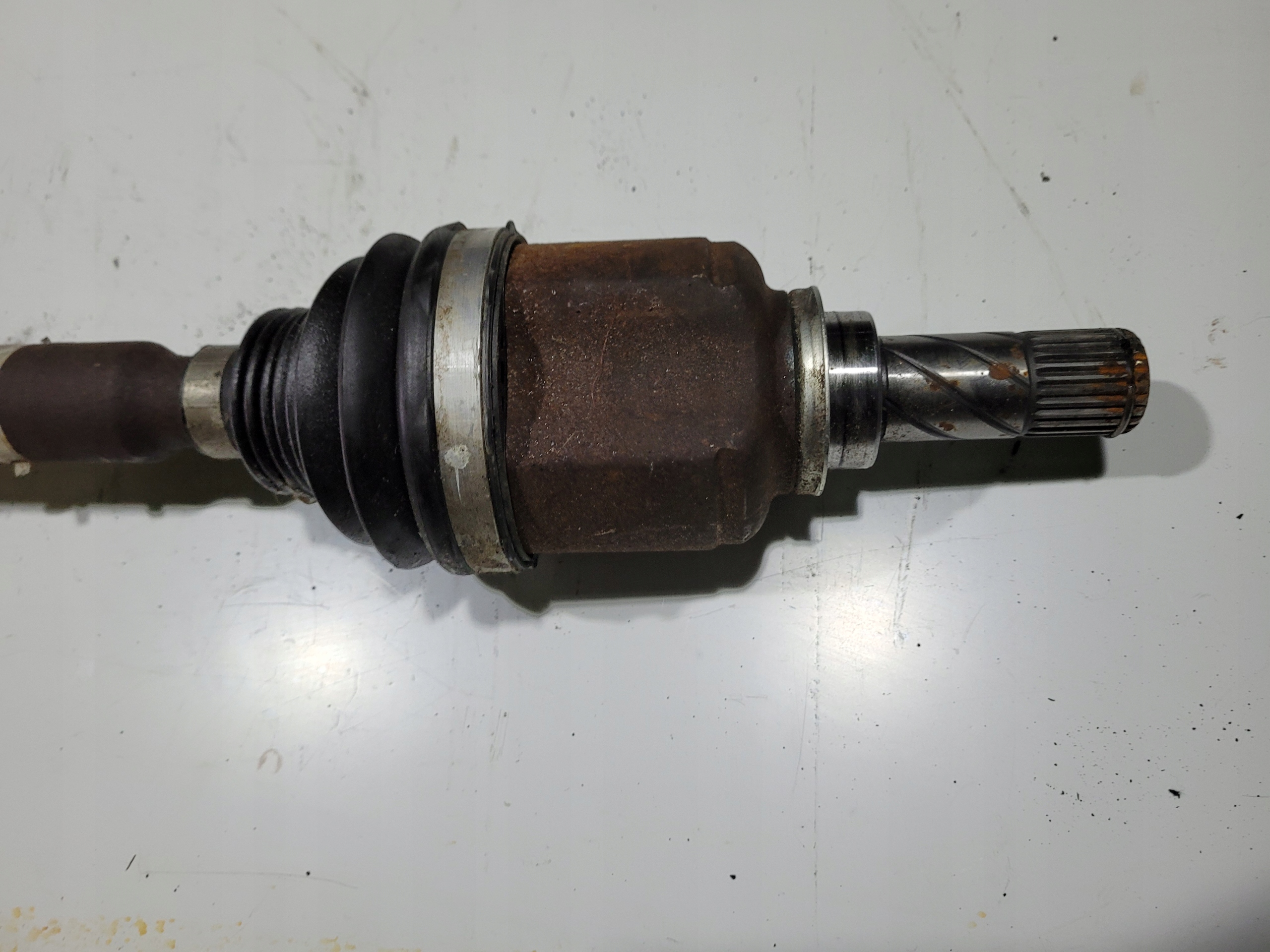 semi-axis left short. RENAULT MEGANE IV 4 1.2