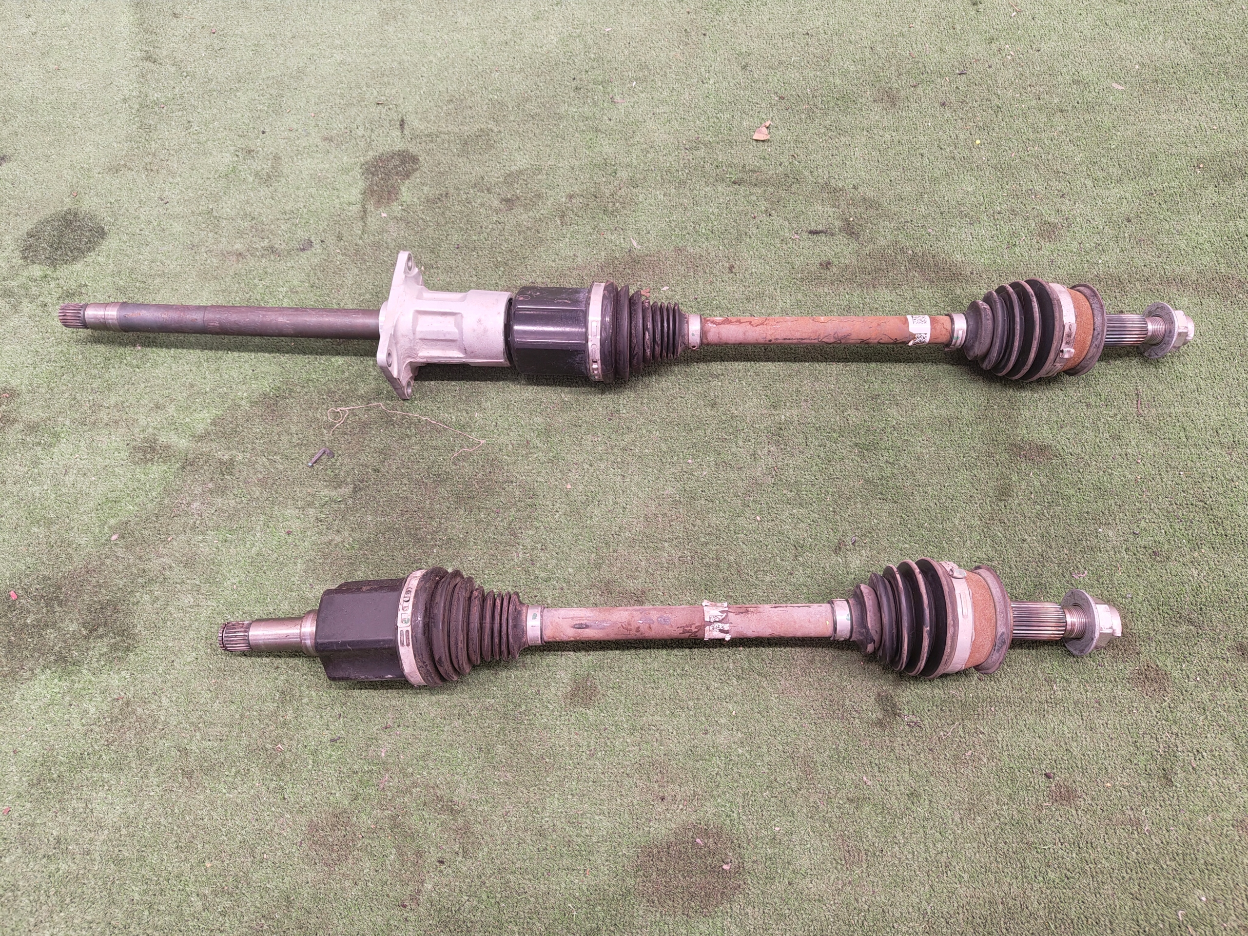 MASERATI GRECALE semi-axis front right left 2.0TB