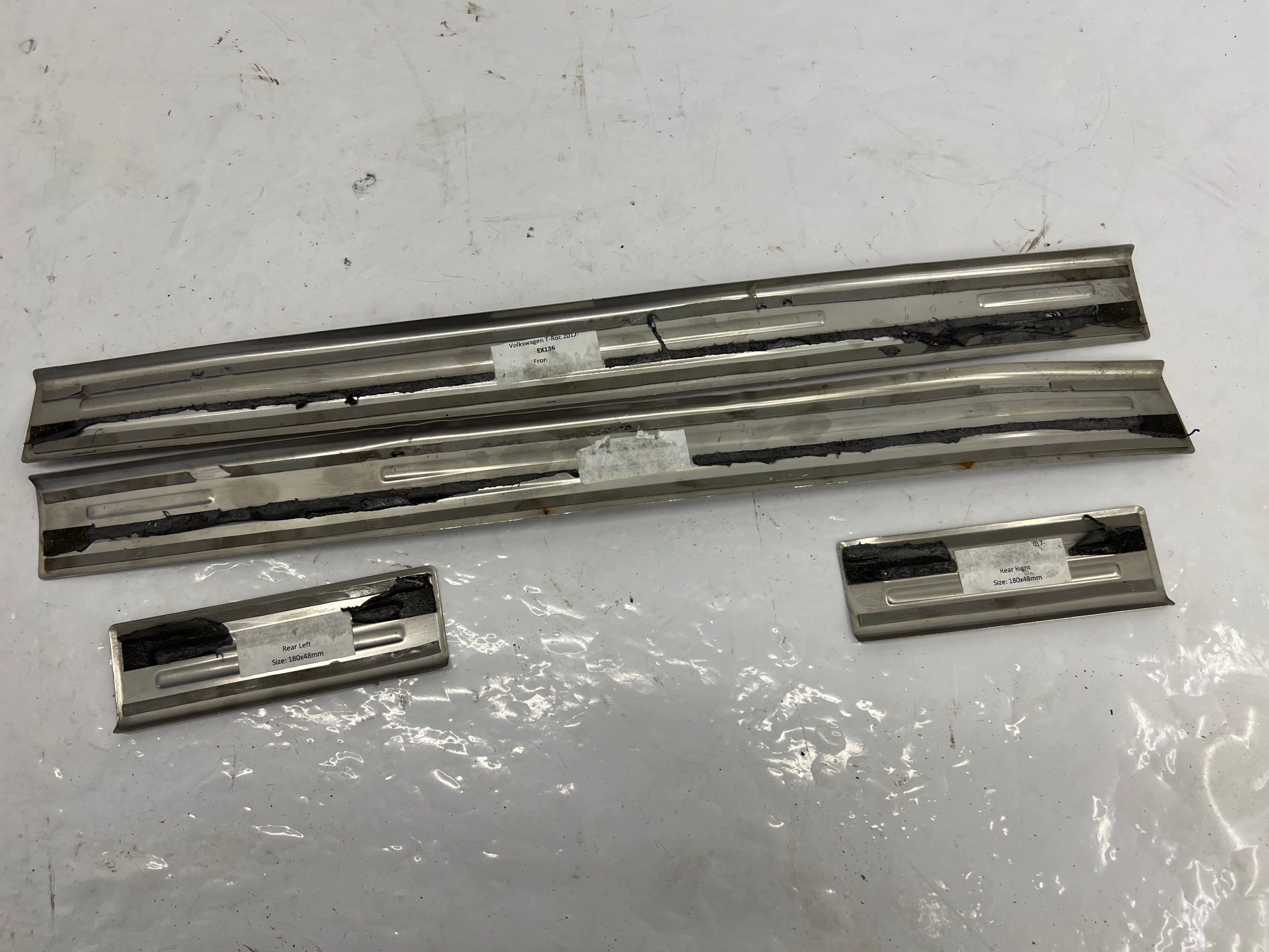 VOLKSWAGEN T-ROC / T-ROC 2017-2023 caps mouldings threshold thresholds EXCLUSIVE