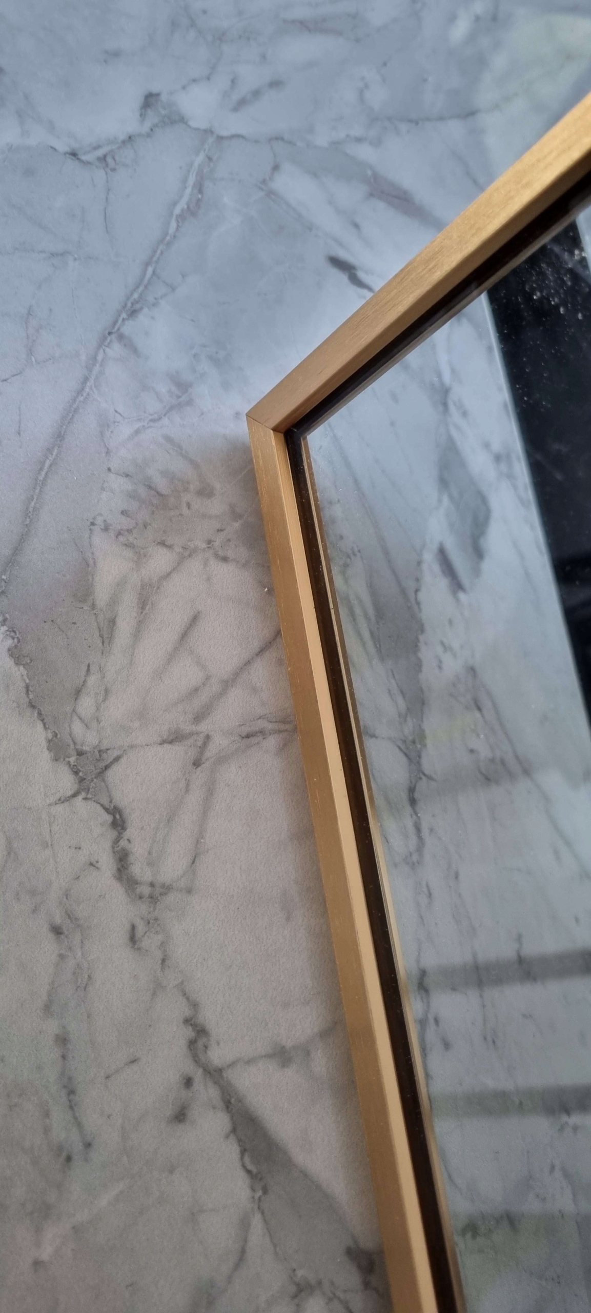 Lustro Stojące Półowalne w Złotej Aluminiowej Ramie 170x50 Kształt inny kształt