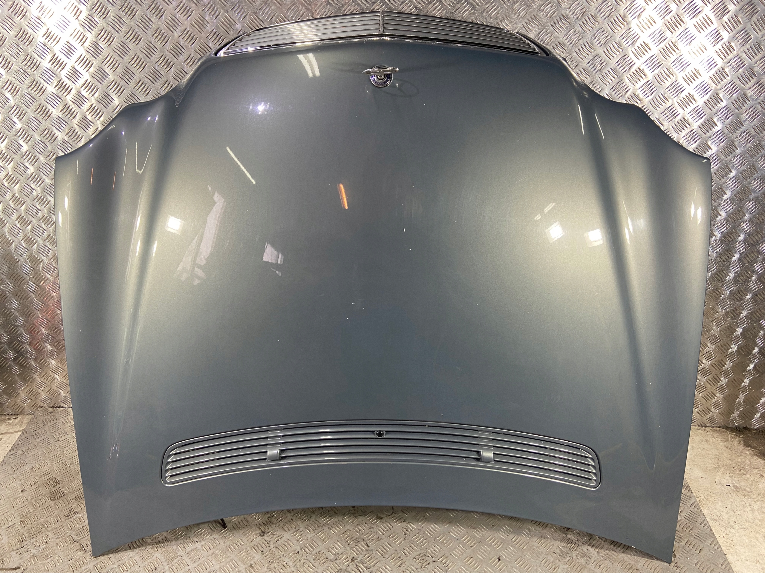 Капот крышка двигателя MERCEDES C Class 203 A203