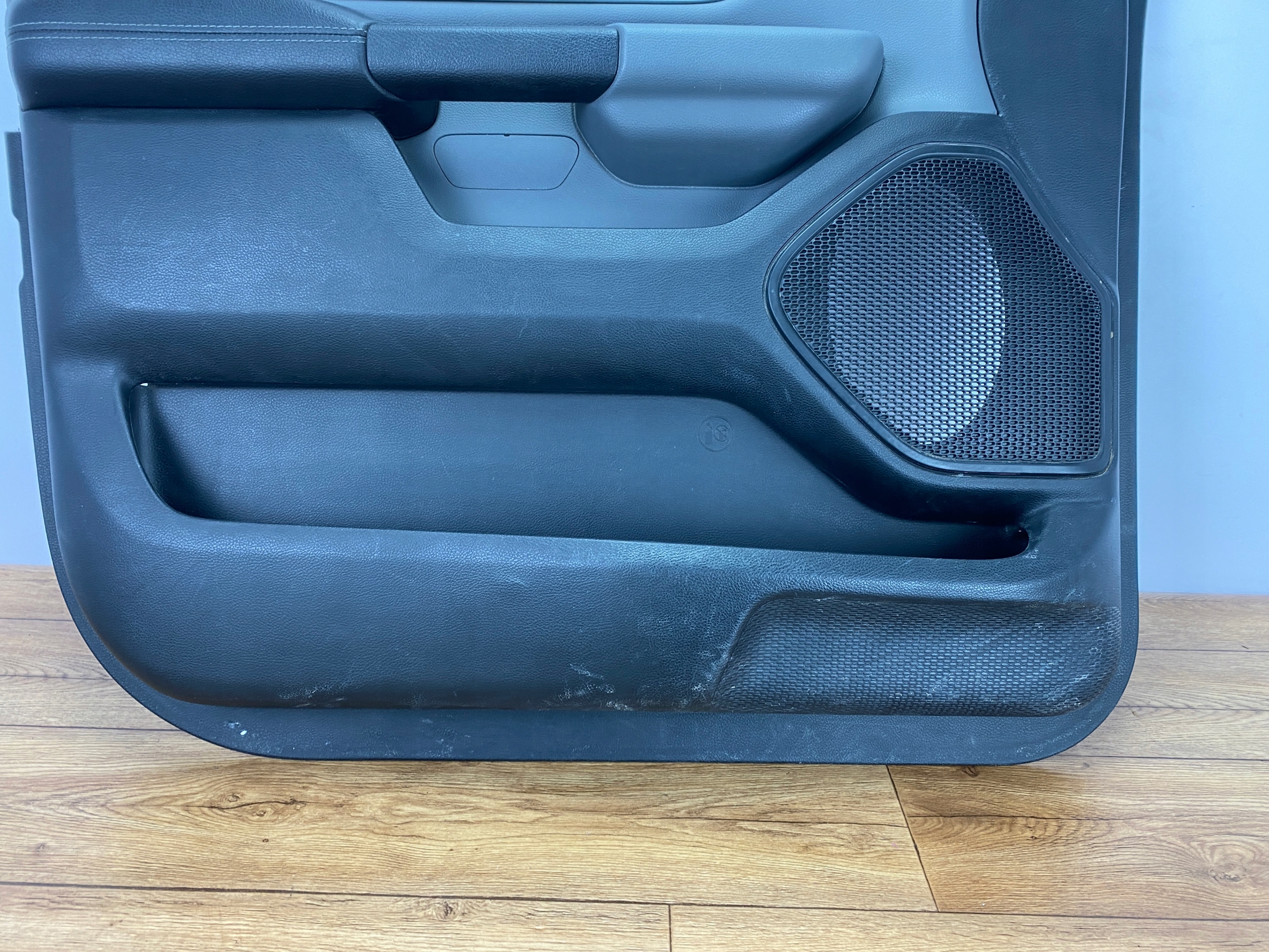 side door left front Ram 1500 2019+ USA
