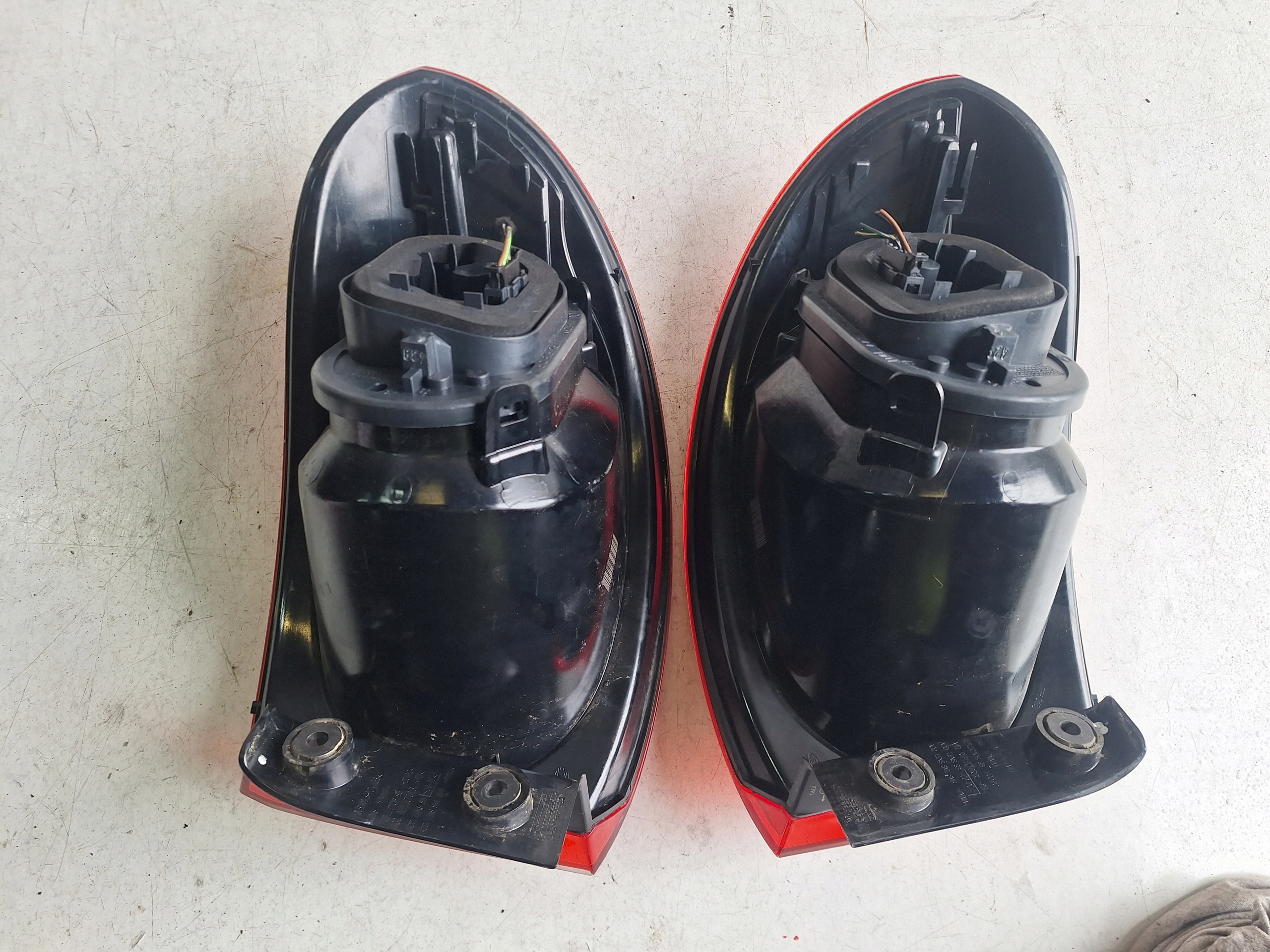 VOLKSWAGEN TIGUAN and 5N0 08-11 light left