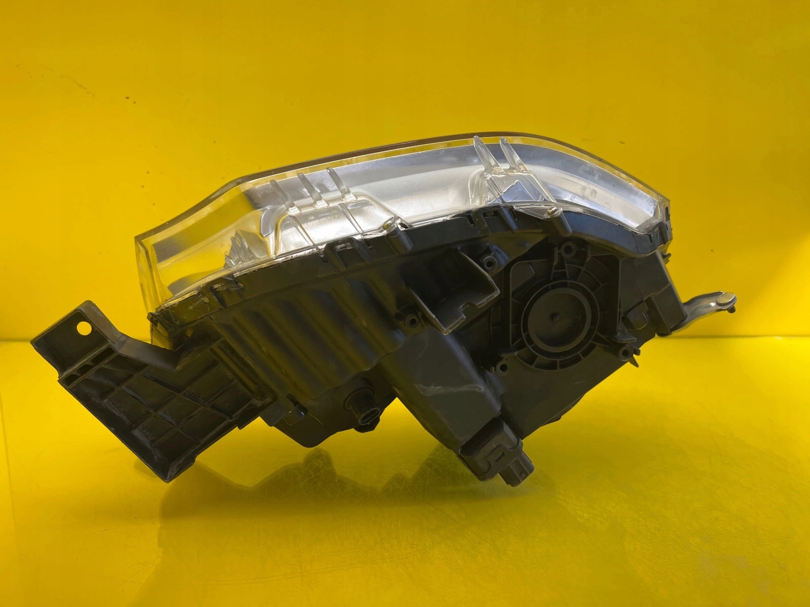 light left Mitsubishi Pajero Sport L200 lens H7